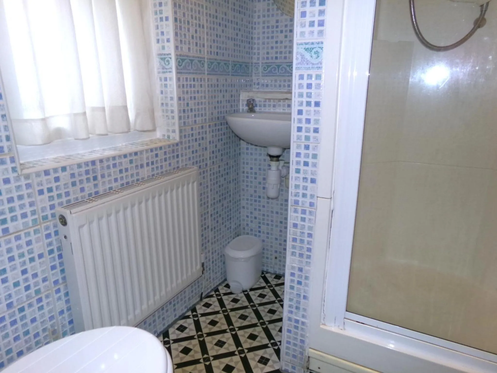 Bathroom in Averon Guest House