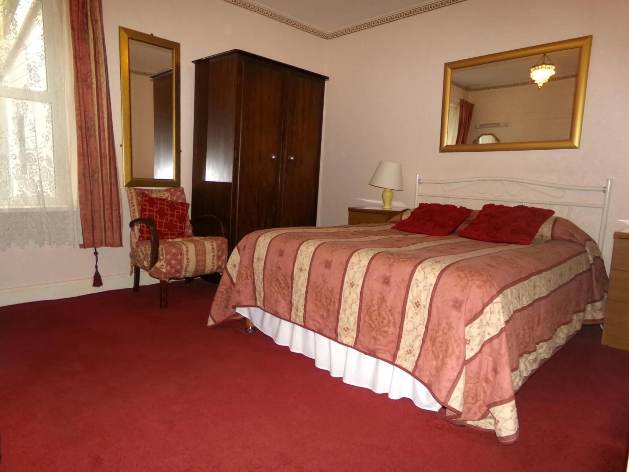 Bed in Averon Guest House