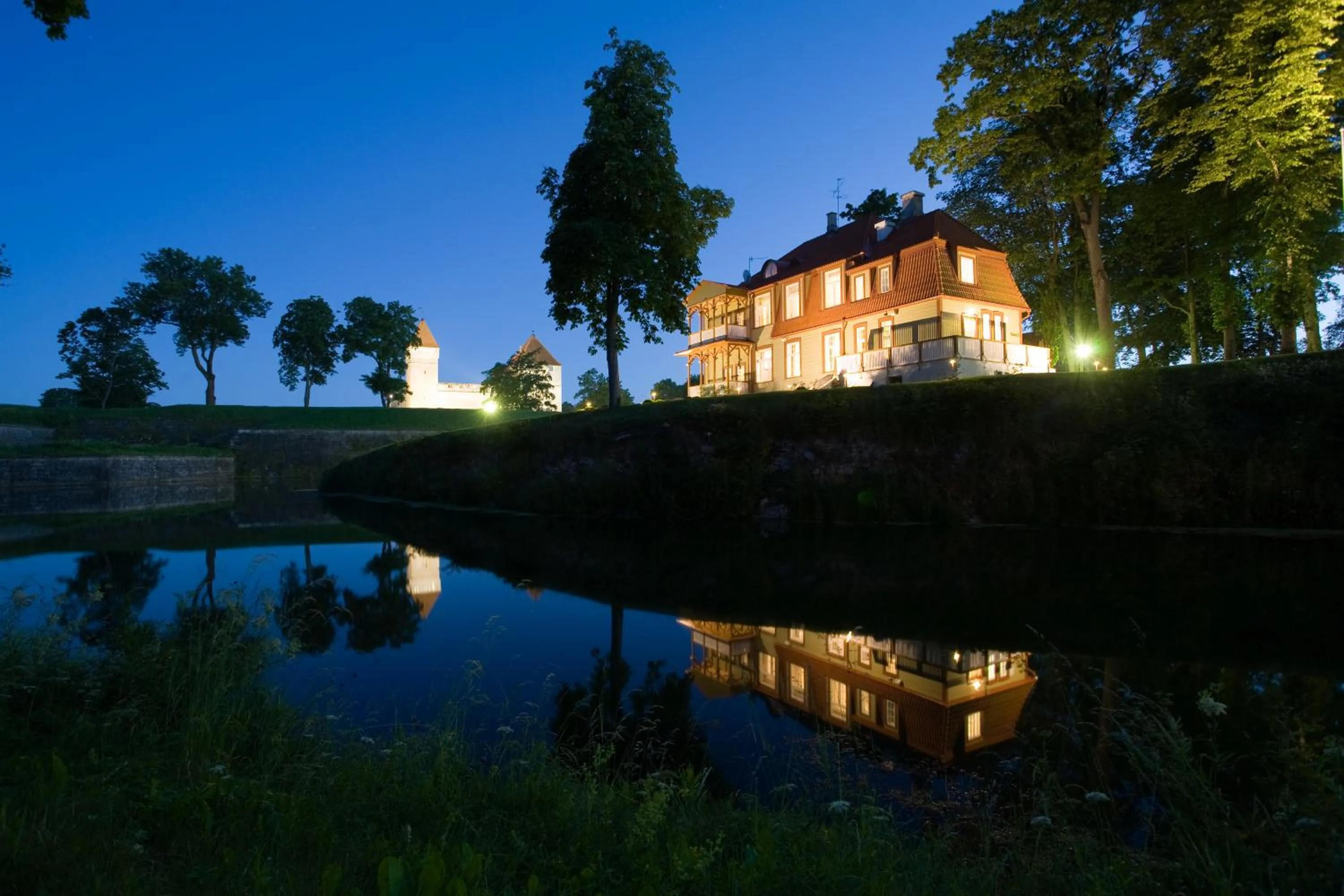 Facade/entrance in Ekesparre Boutique Hotel