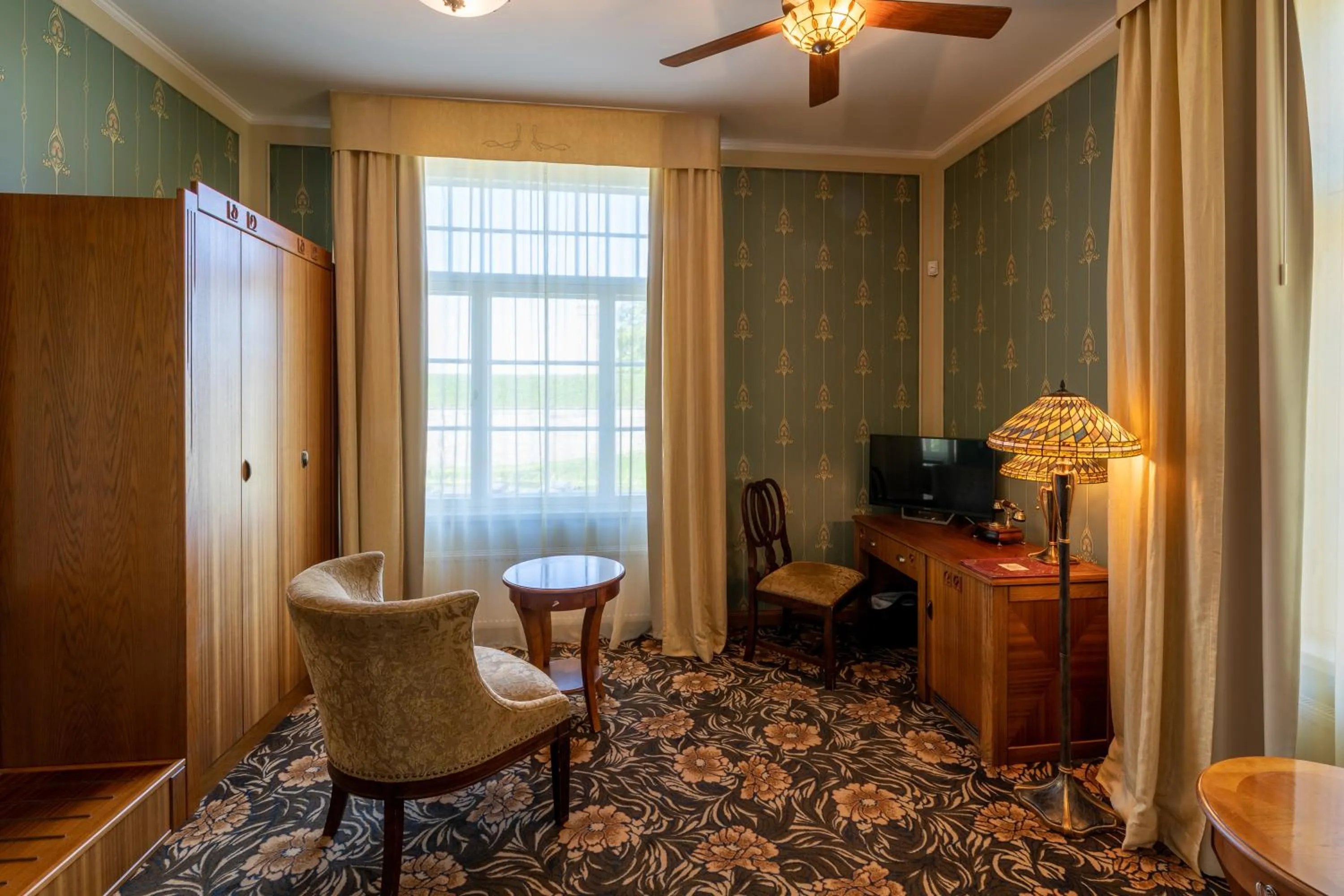 Photo of the whole room in Ekesparre Boutique Hotel