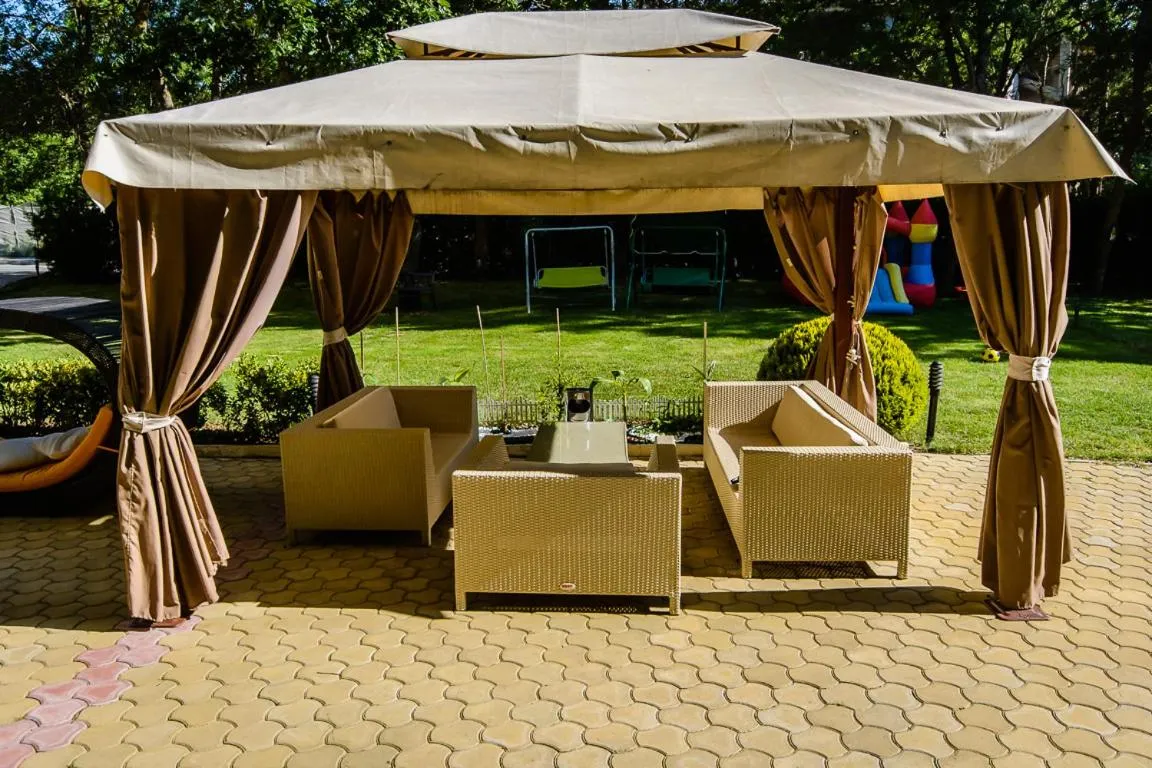 Garden in Sunrise Hotel