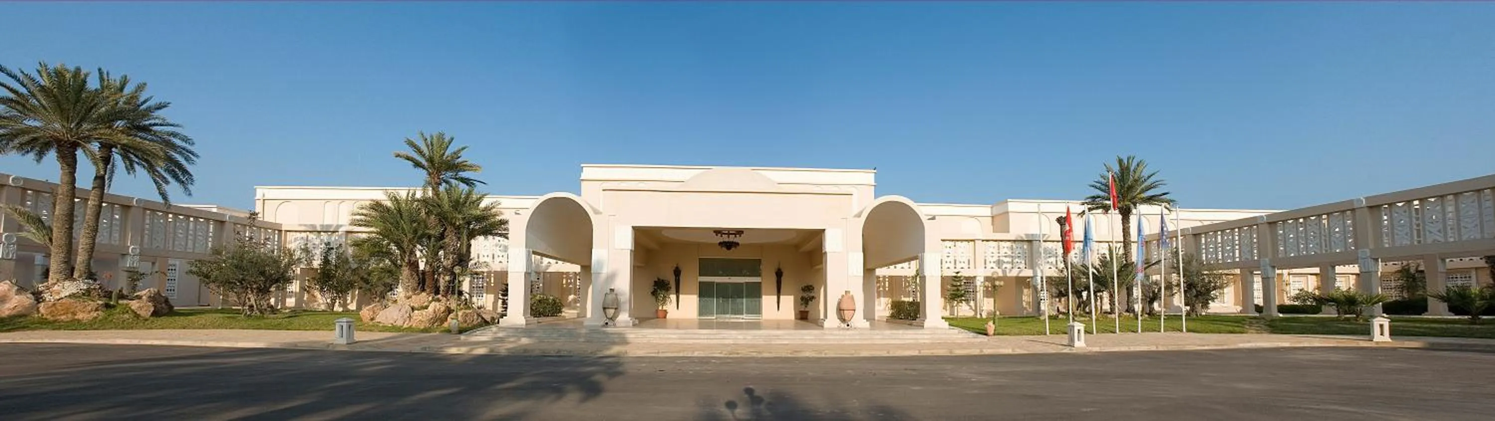 Facade/entrance in Zita Beach Resort