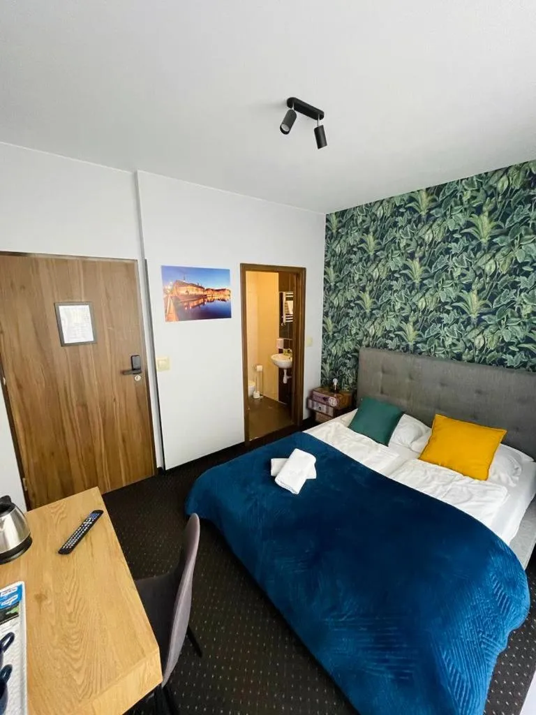 Bedroom, Bed in Boogie Deluxe Old Town