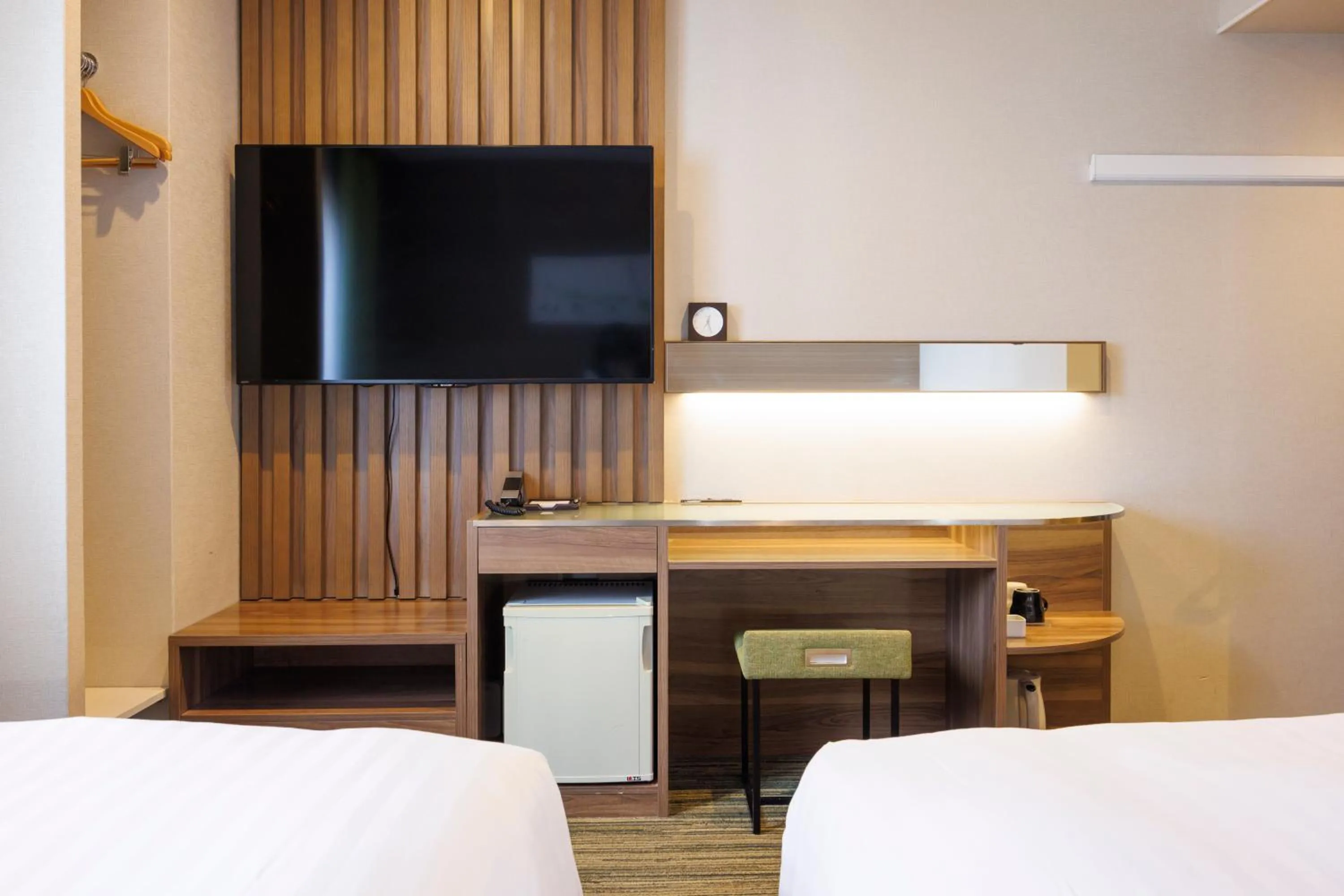 Photo of the whole room, Bed in Hotel Sardonyx Ueno