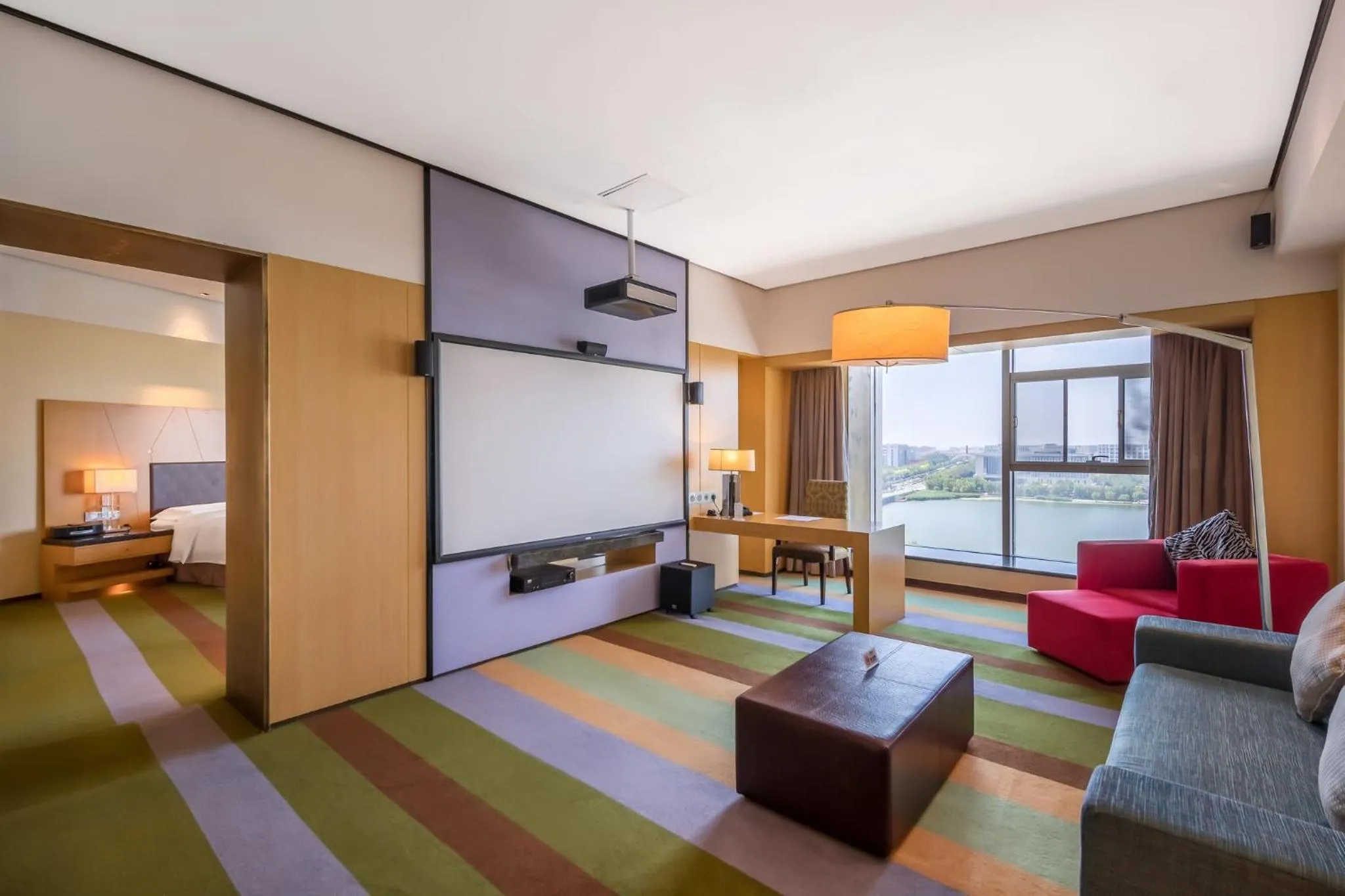 Photo of the whole room, Bed in Crowne Plaza Tianjin Binhai by IHG