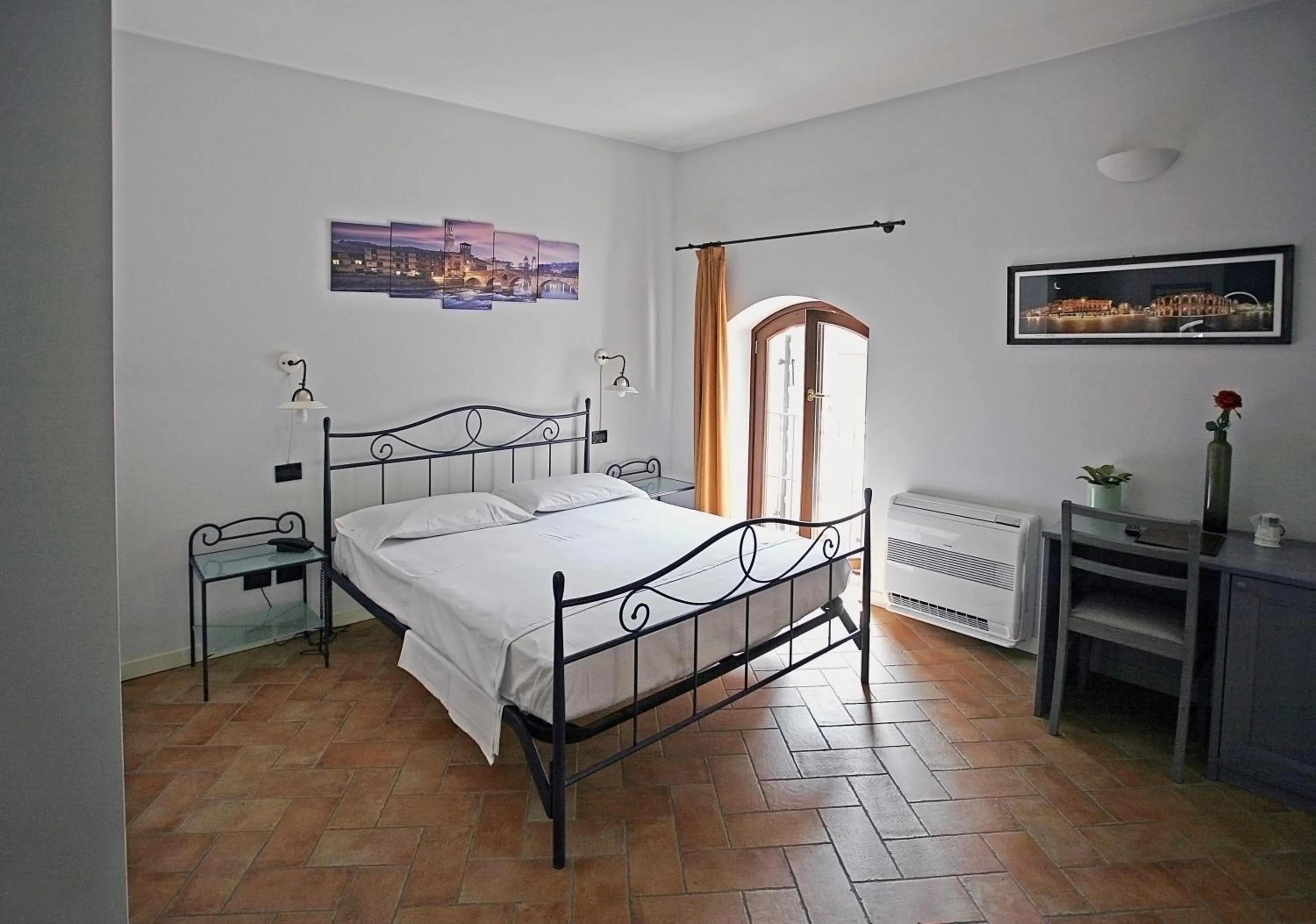 Bed in Hotel Antichi Cortili