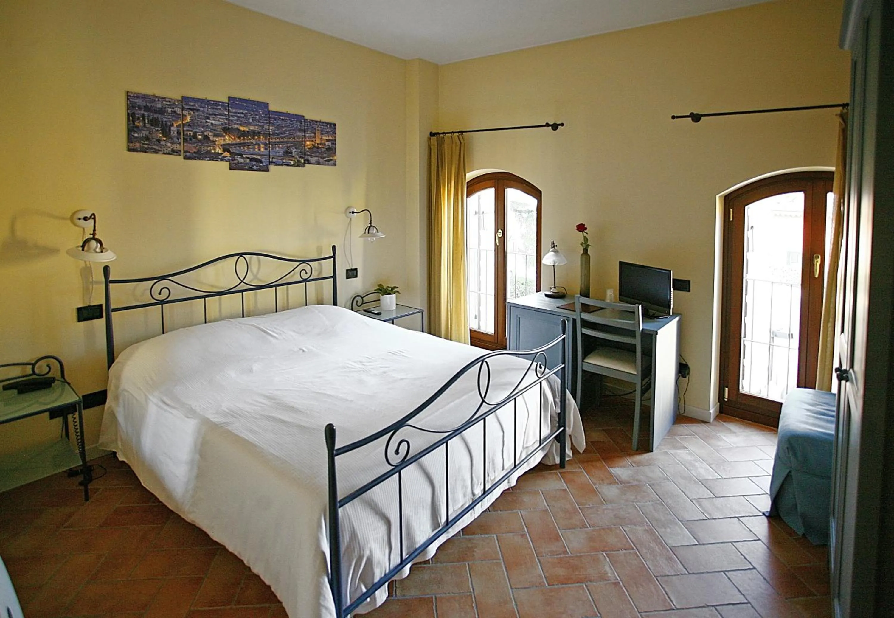 Bedroom, Bed in Hotel Antichi Cortili
