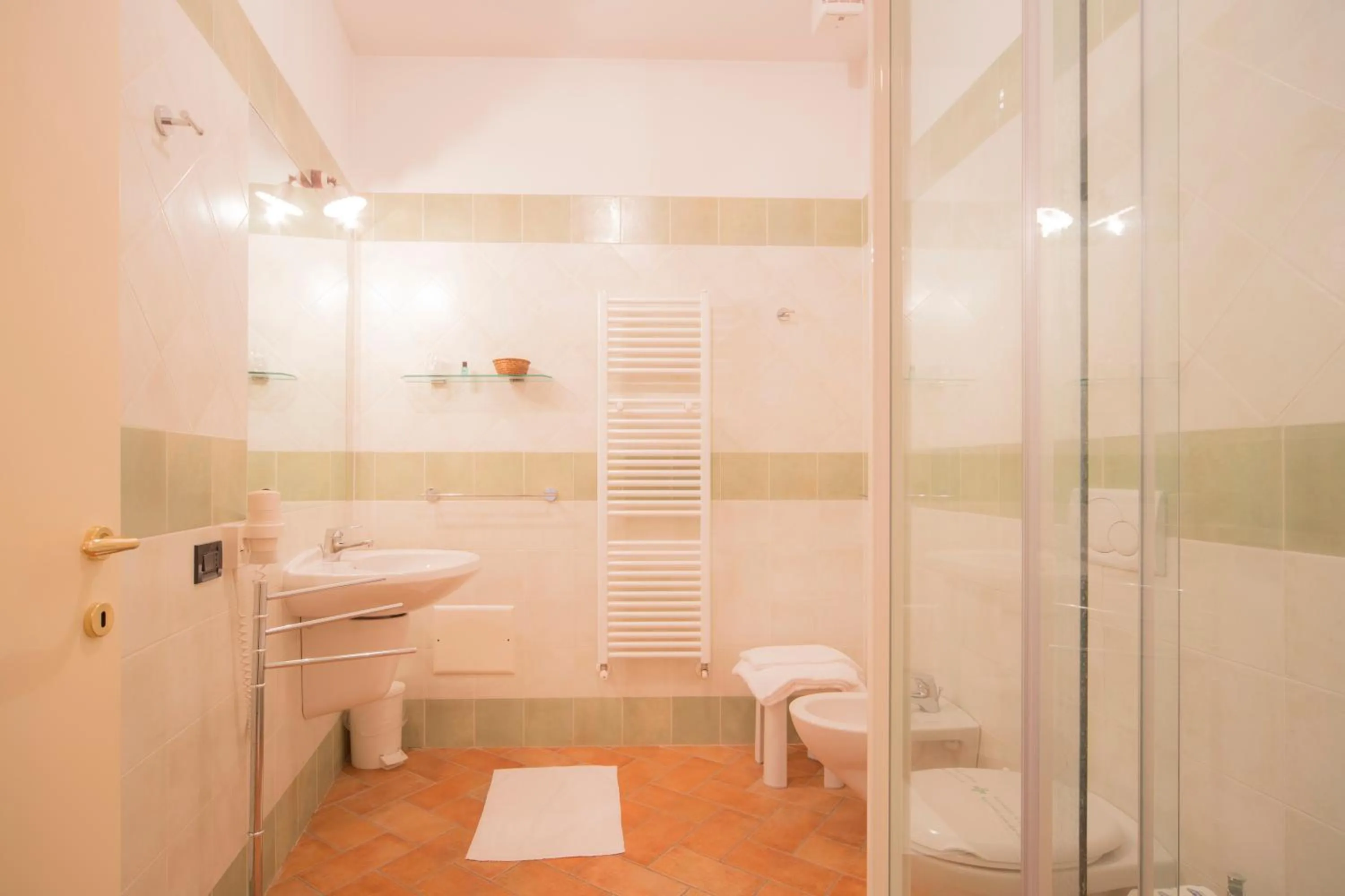 Bathroom in Hotel Antichi Cortili