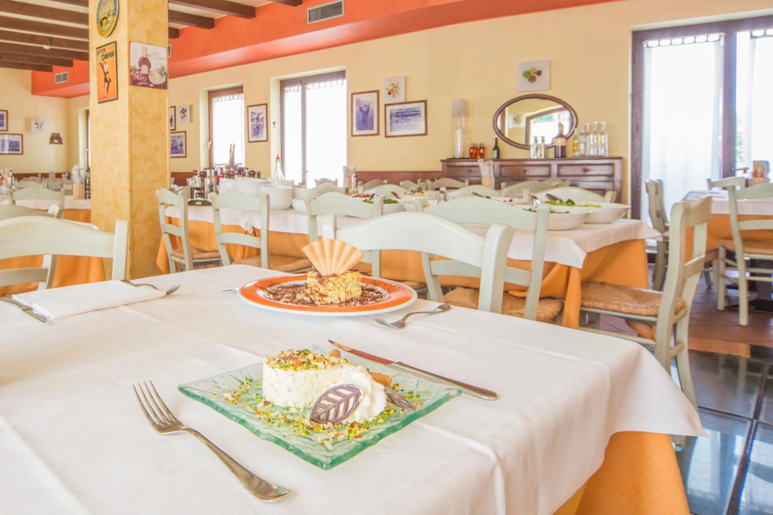 Restaurant/places to eat in Hotel Antichi Cortili