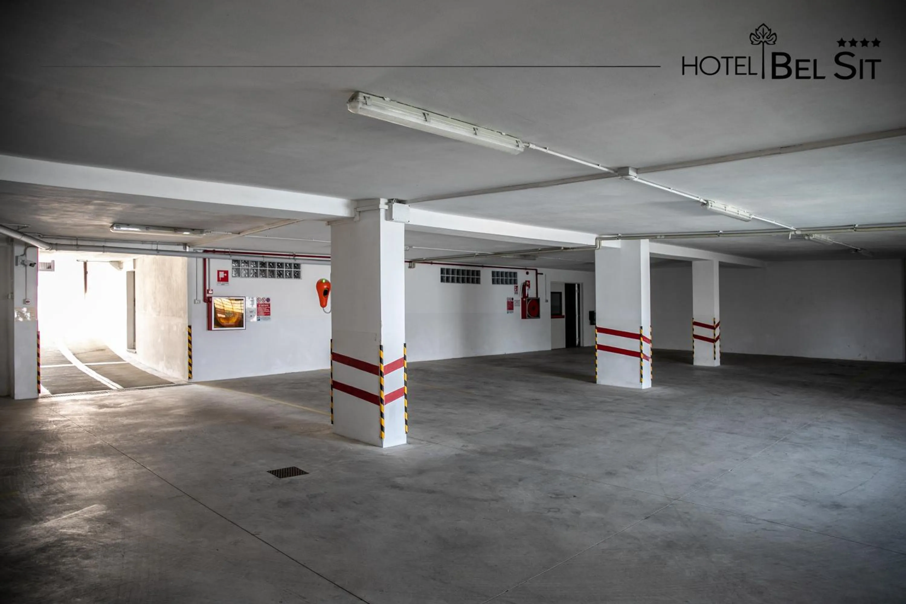 Parking in Hotel Bel Sit