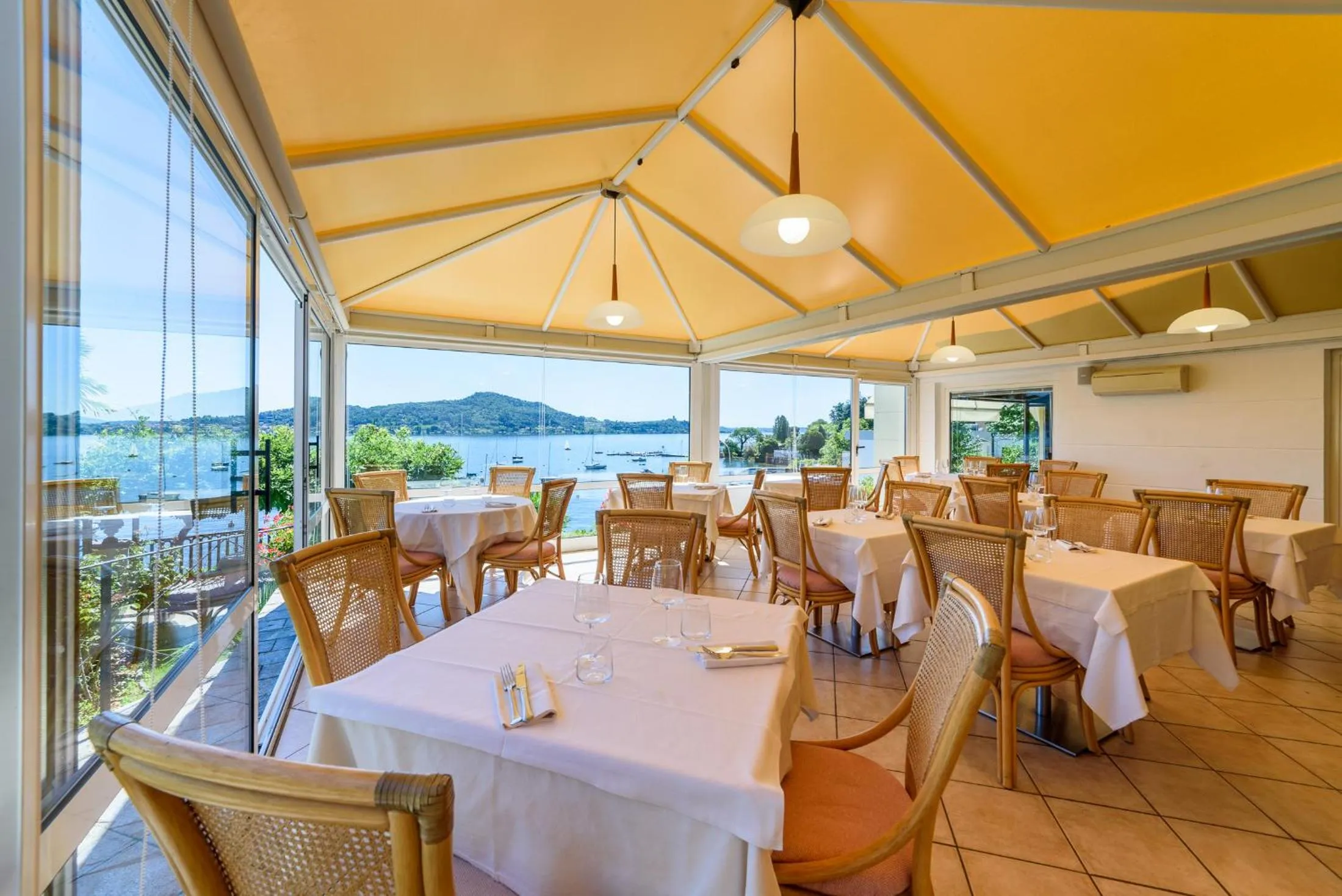 Restaurant/places to eat in Hotel Villa Paradiso