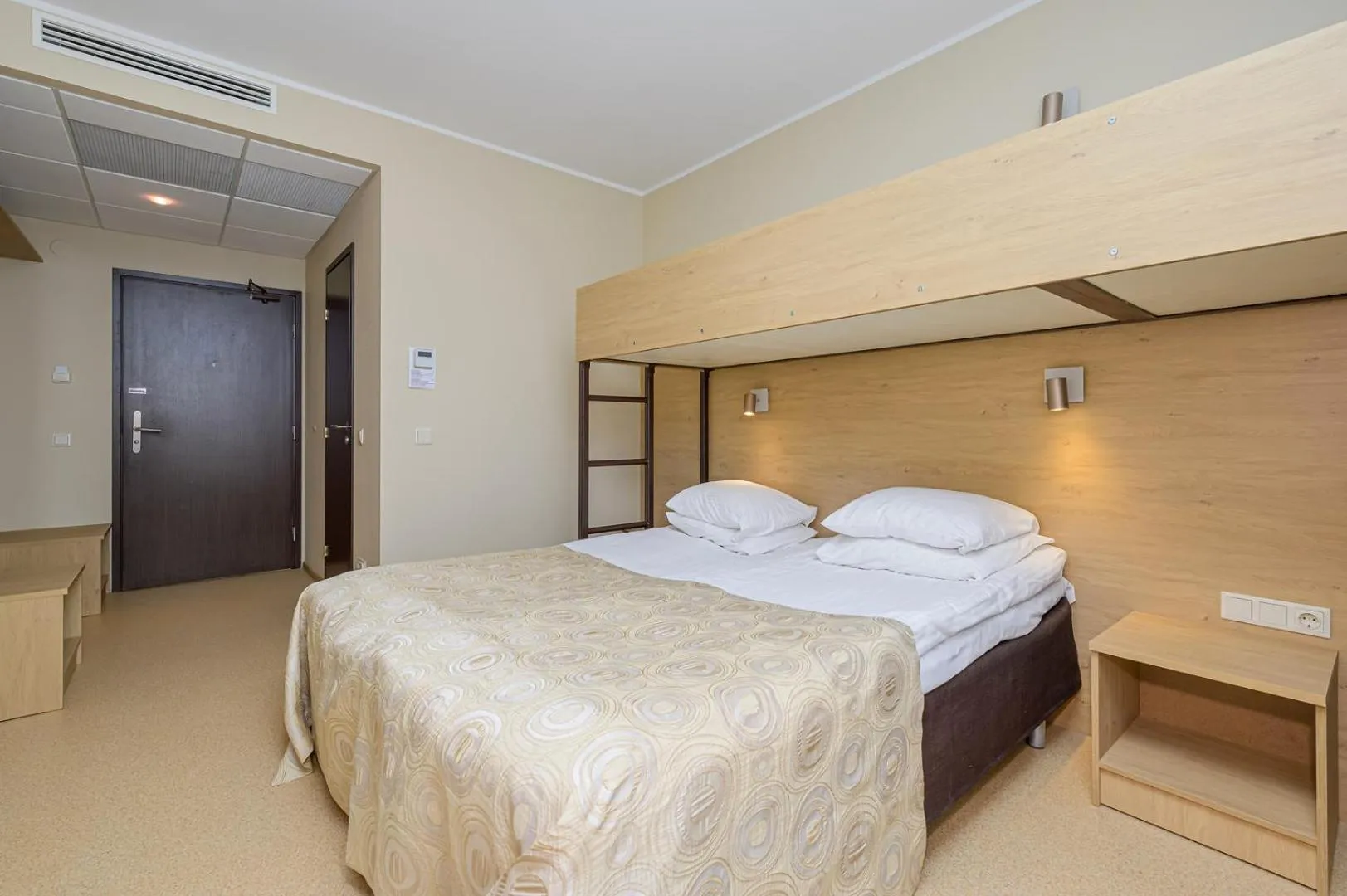 Photo of the whole room, Bed in Hotel Rocca al Mare