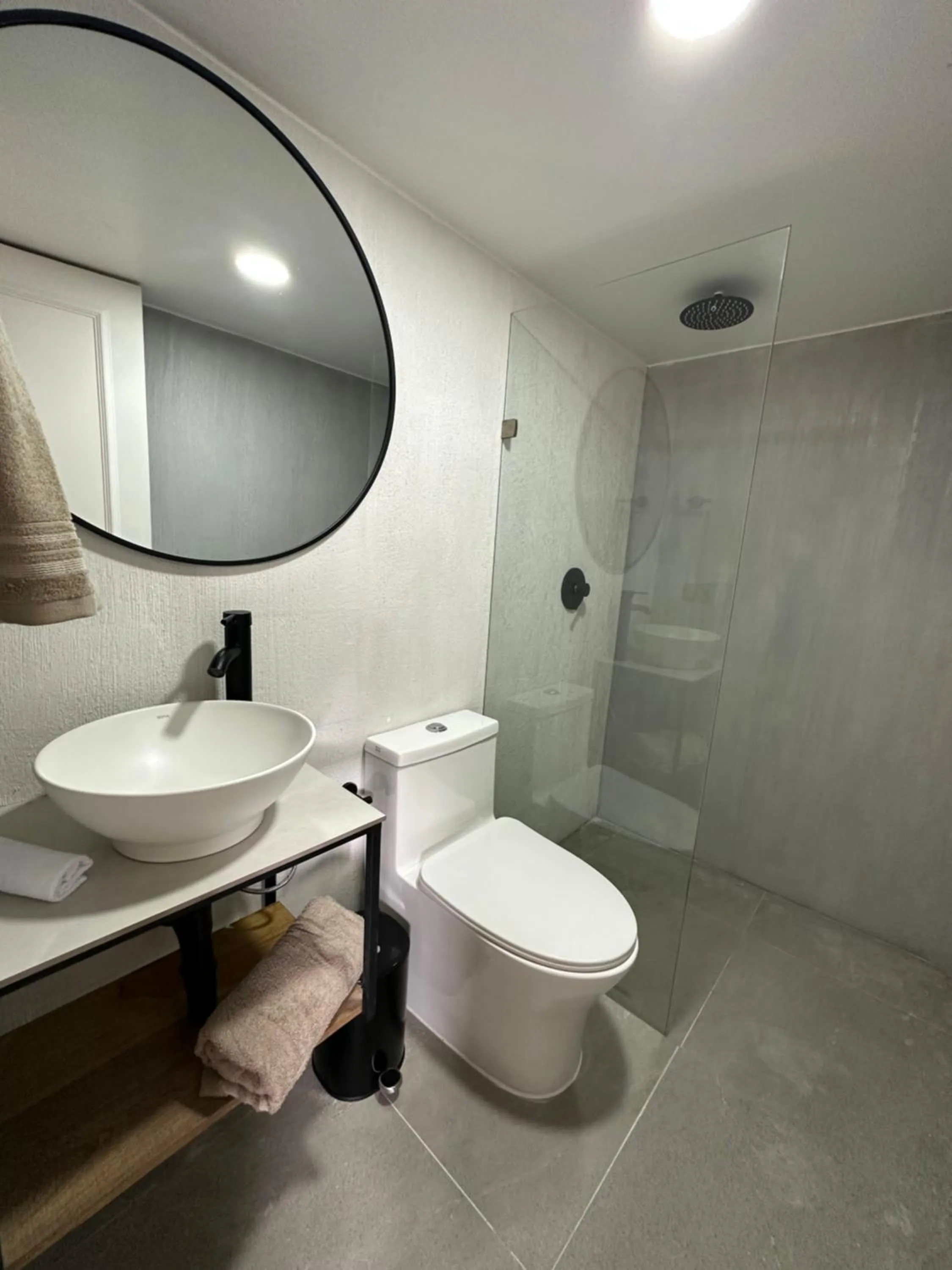 Bathroom in Hotel Santa Ana Medellin