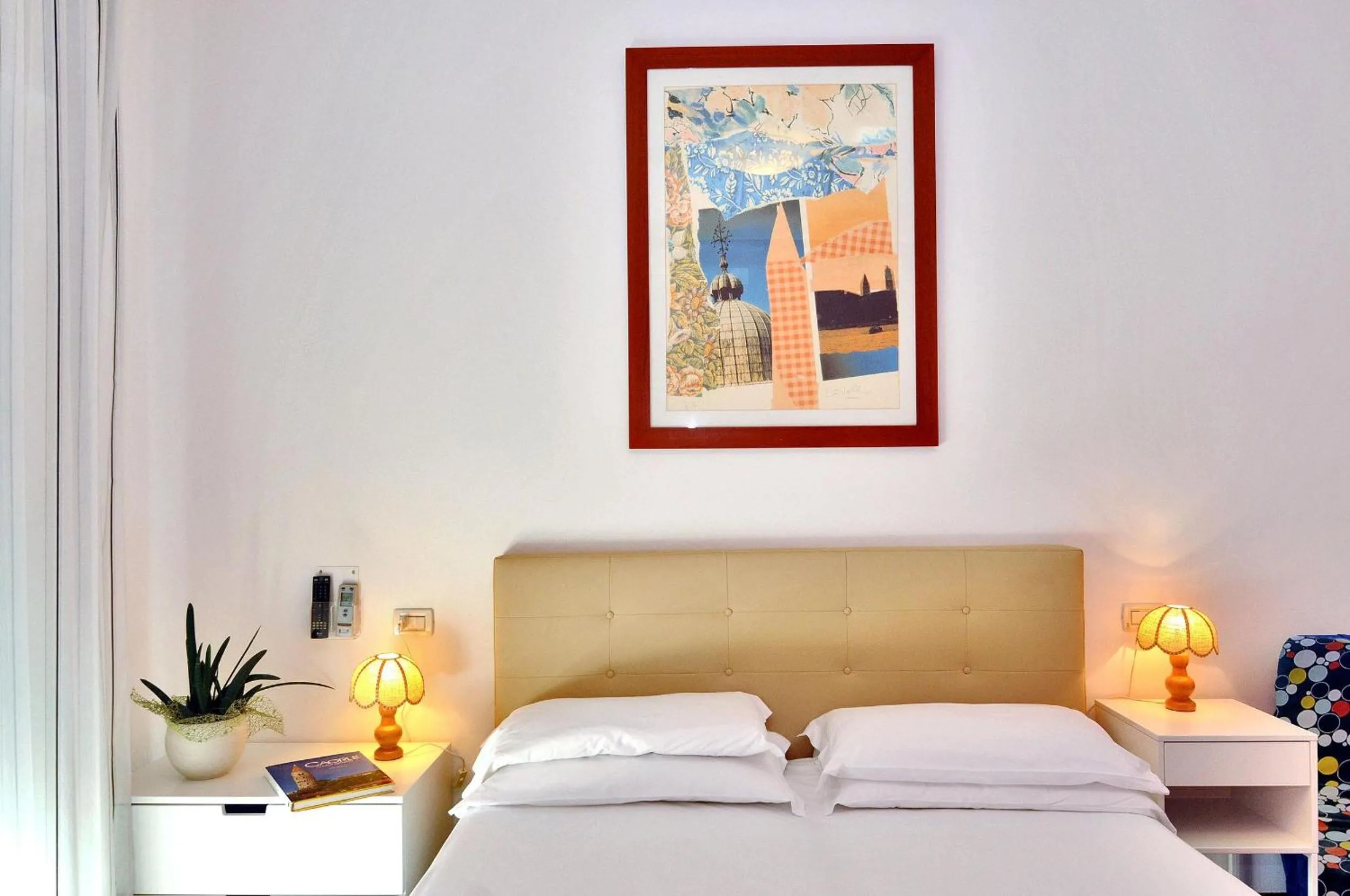 Bedroom, Bed in Hotel Nederland