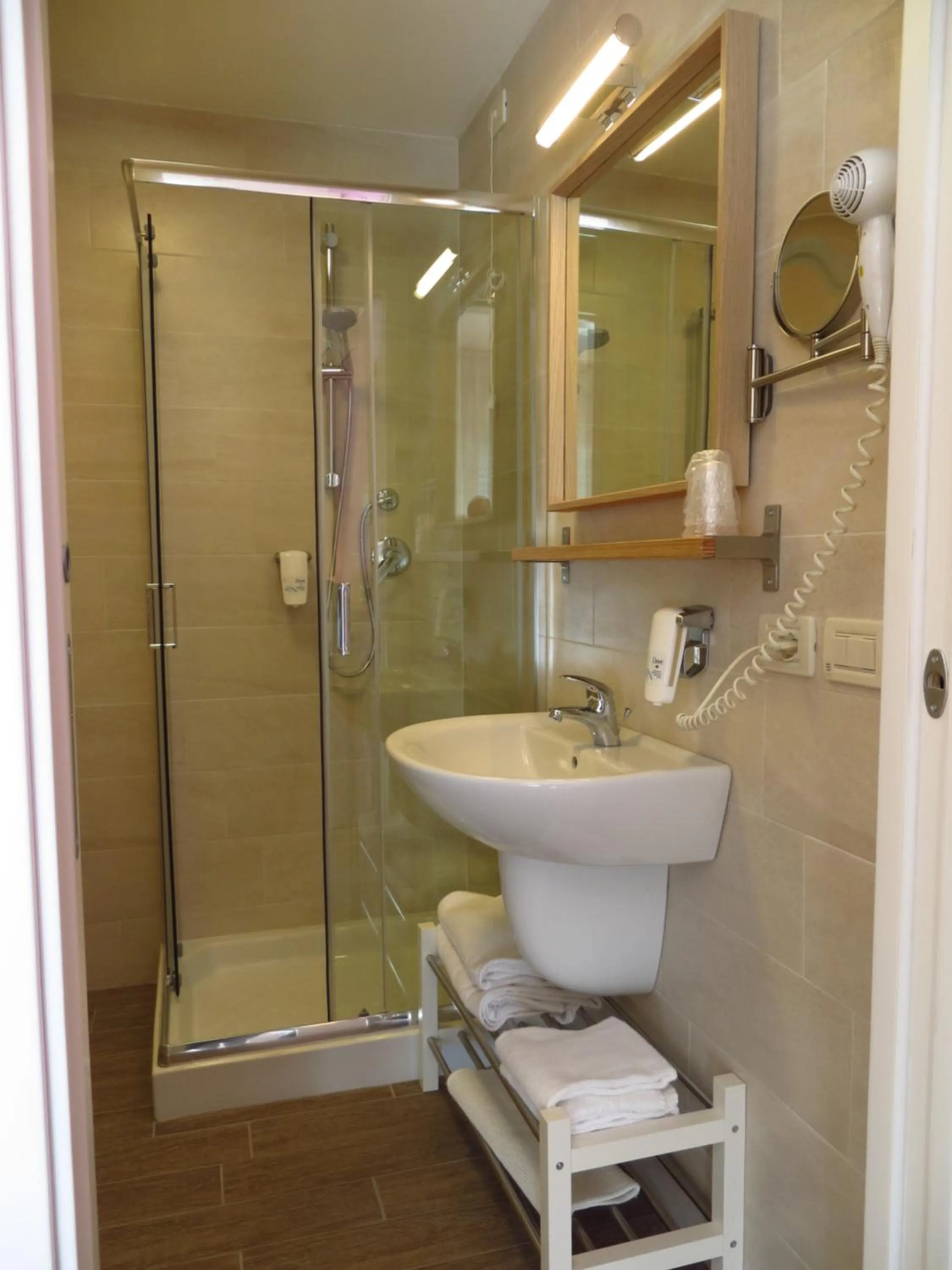 Bathroom in Hotel Nederland