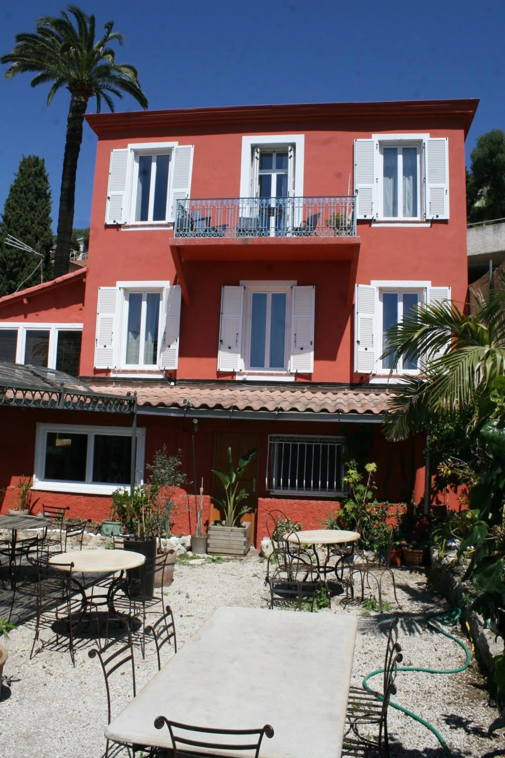 Facade/entrance in Hôtel La Villa Patricia - Charme et Tradition