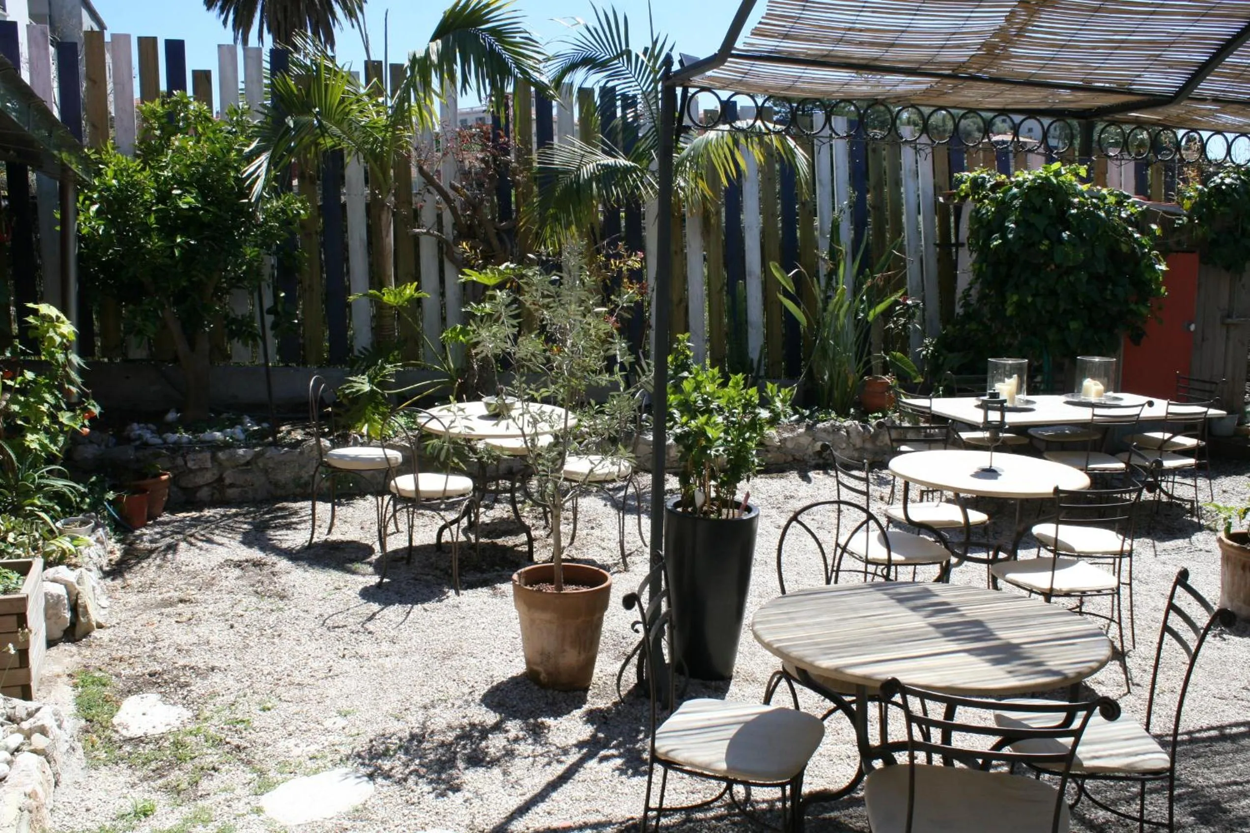 Balcony/Terrace in Hôtel La Villa Patricia - Charme et Tradition