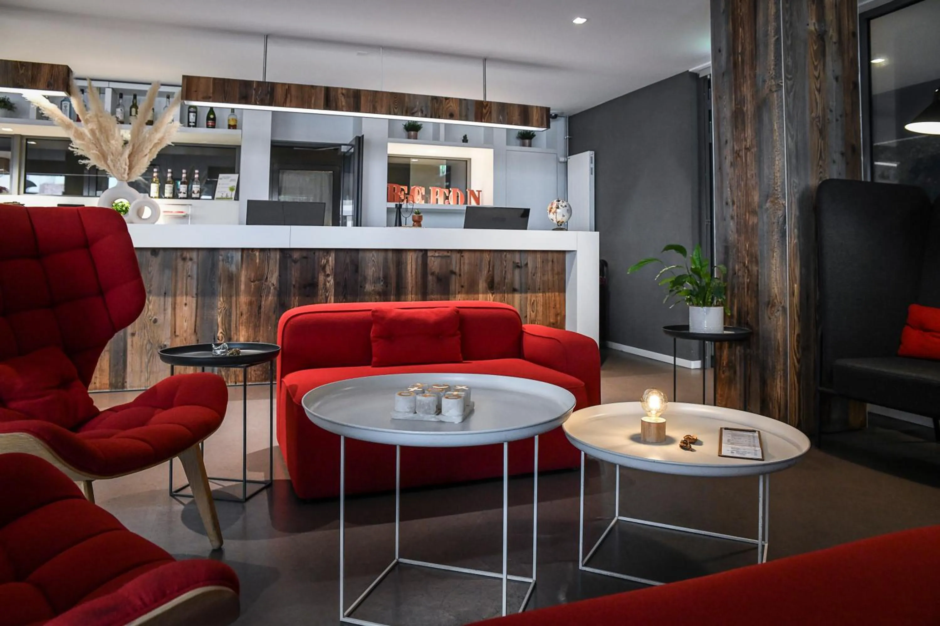 Lounge or bar in Home Swiss Hotel