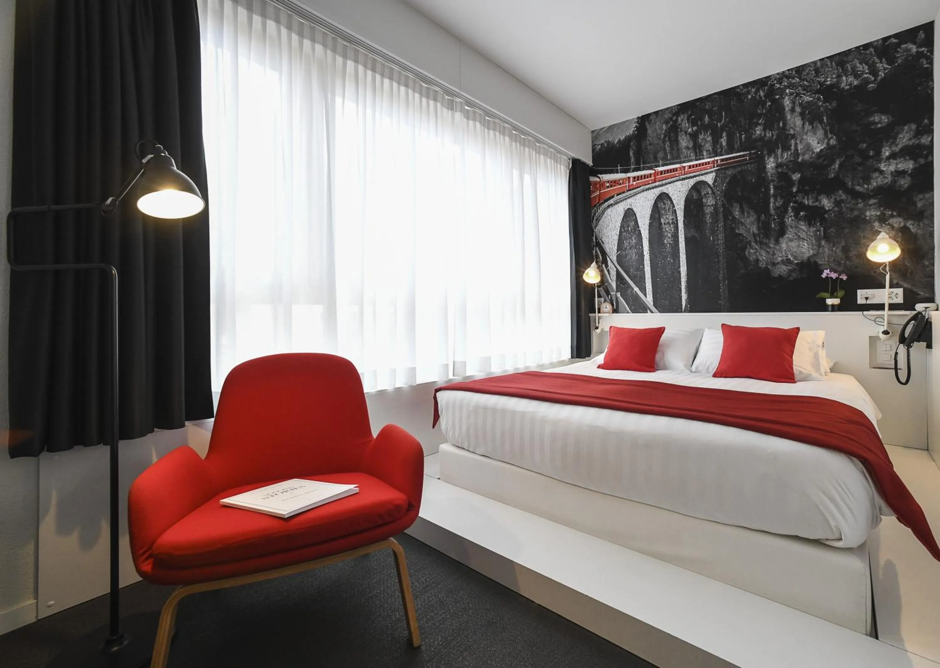 Bedroom, Bed in Home Swiss Hotel