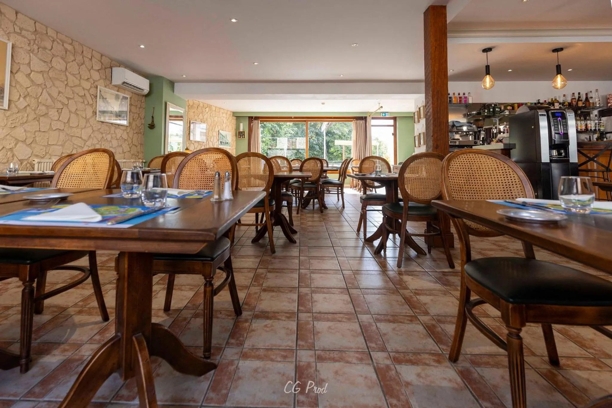 Breakfast in Les Ambassadeurs Logis Hotels et Restaurant