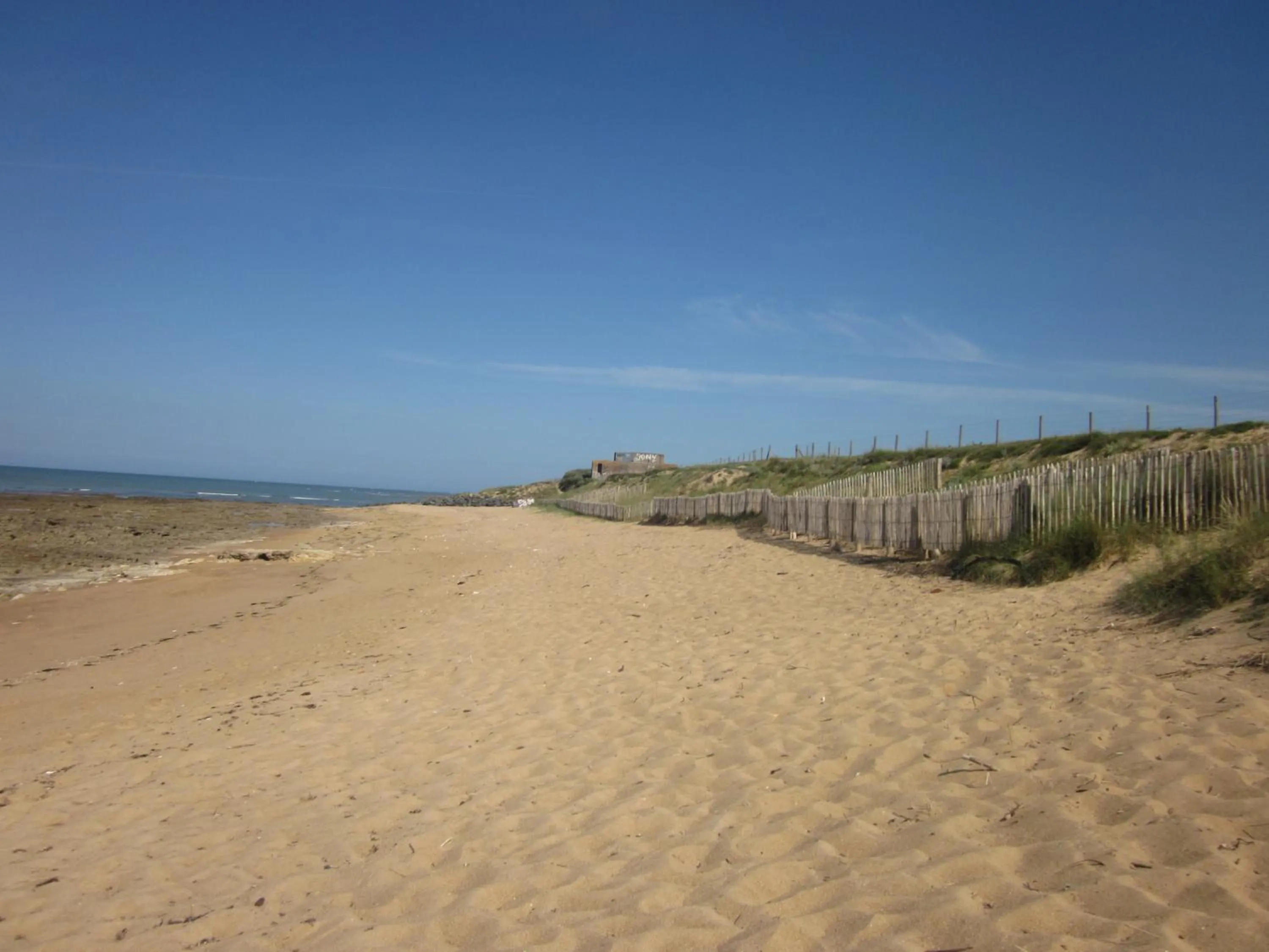 Beach in Hôtel Île de Lumière