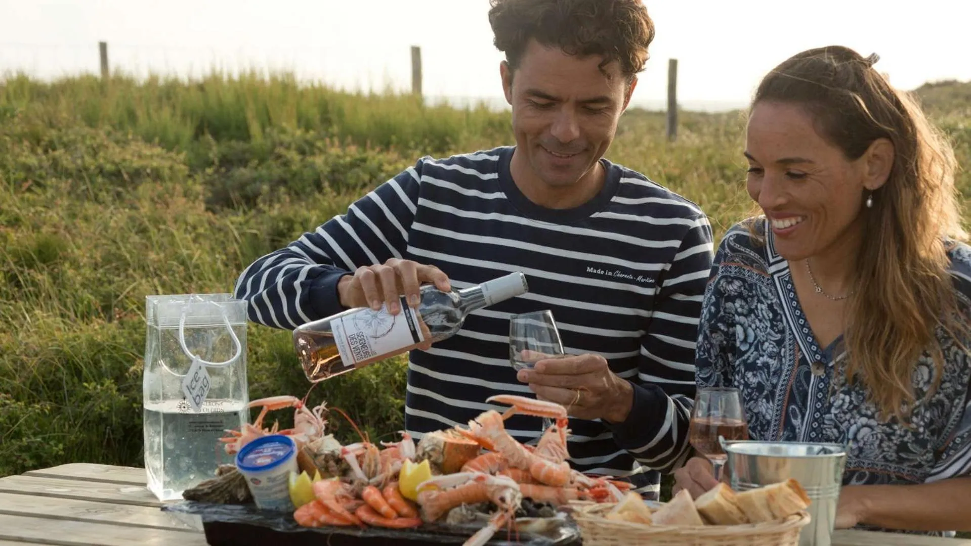 Restaurant/places to eat in Hôtel Île de Lumière