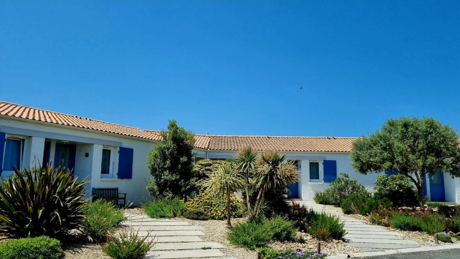 Garden in Hôtel Île de Lumière