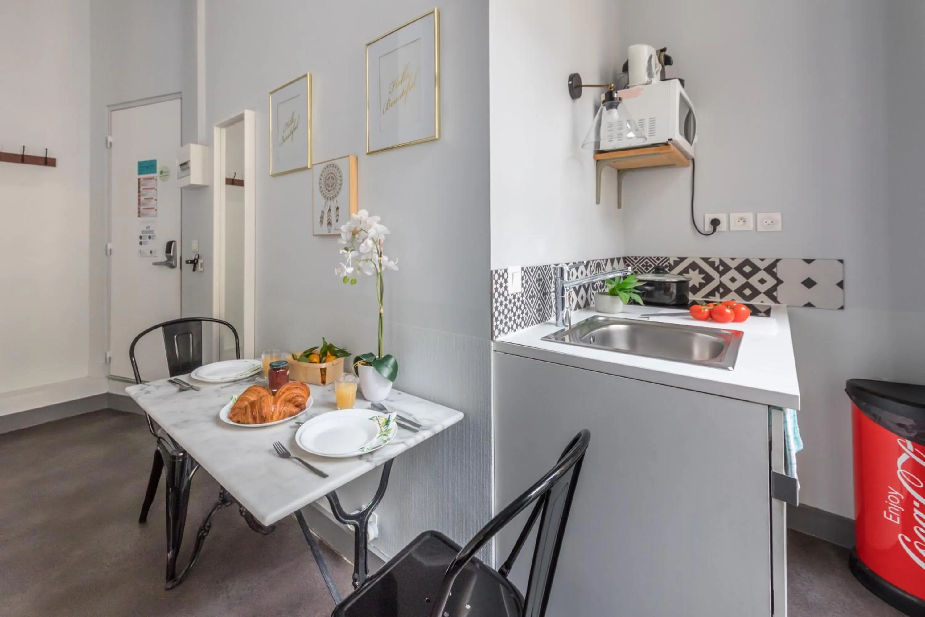 Breakfast in WS Louvre - Etienne Marcel