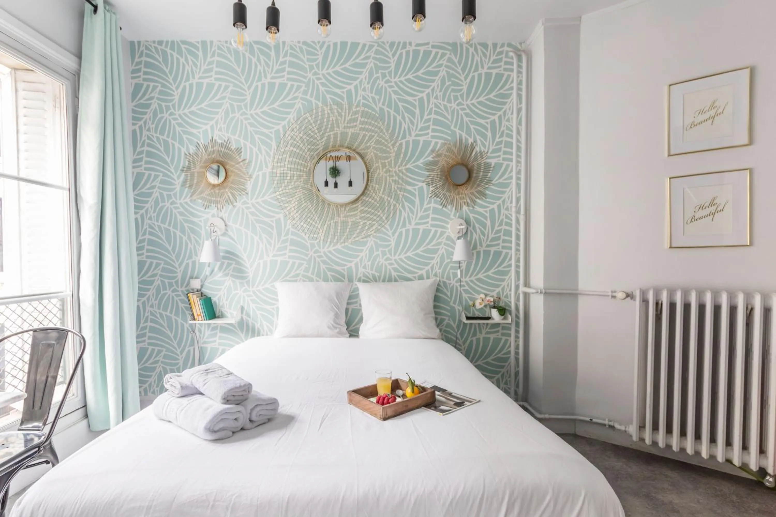 Bedroom, Bed in WS Louvre - Etienne Marcel