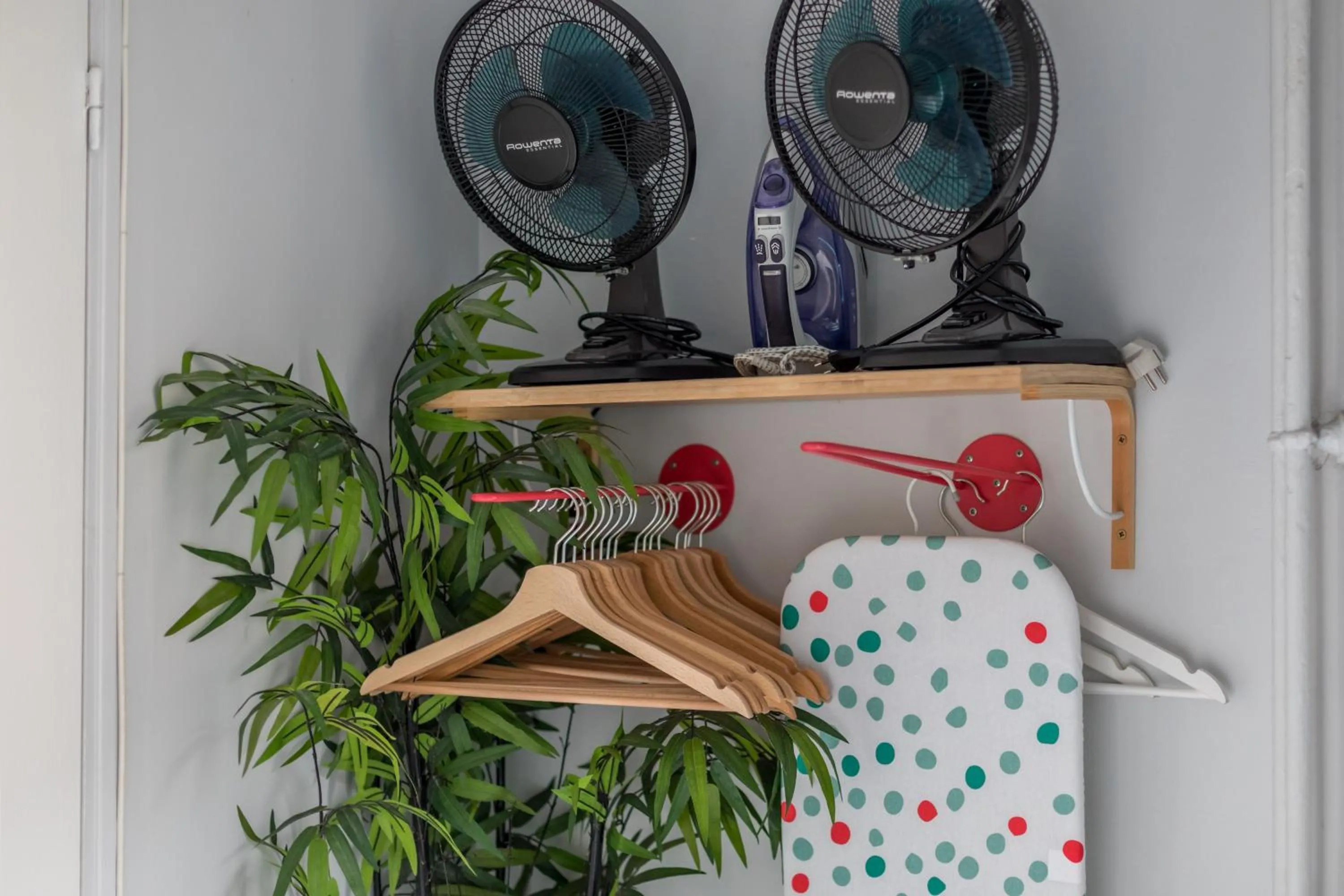 fireplace in WS Louvre - Etienne Marcel