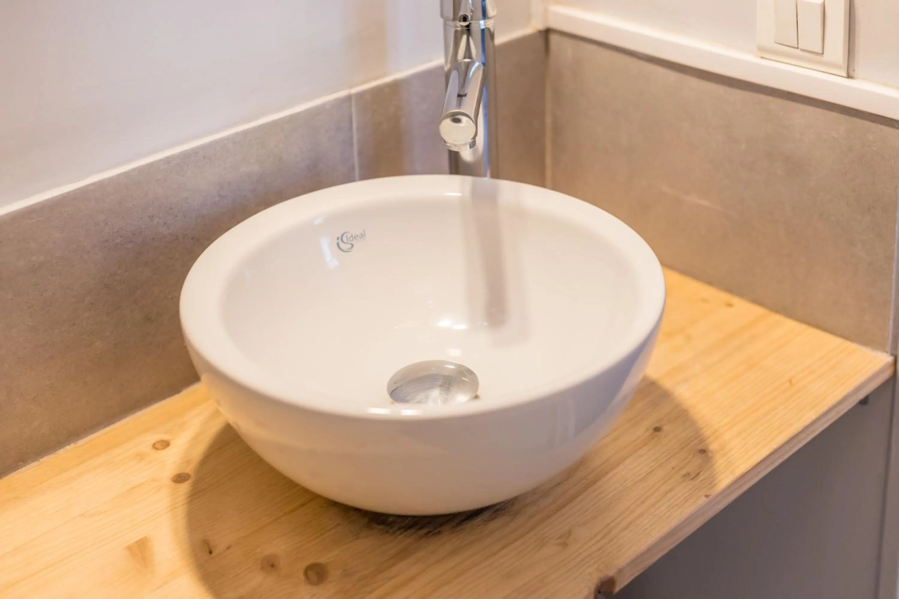 Bathroom in WS Louvre - Etienne Marcel