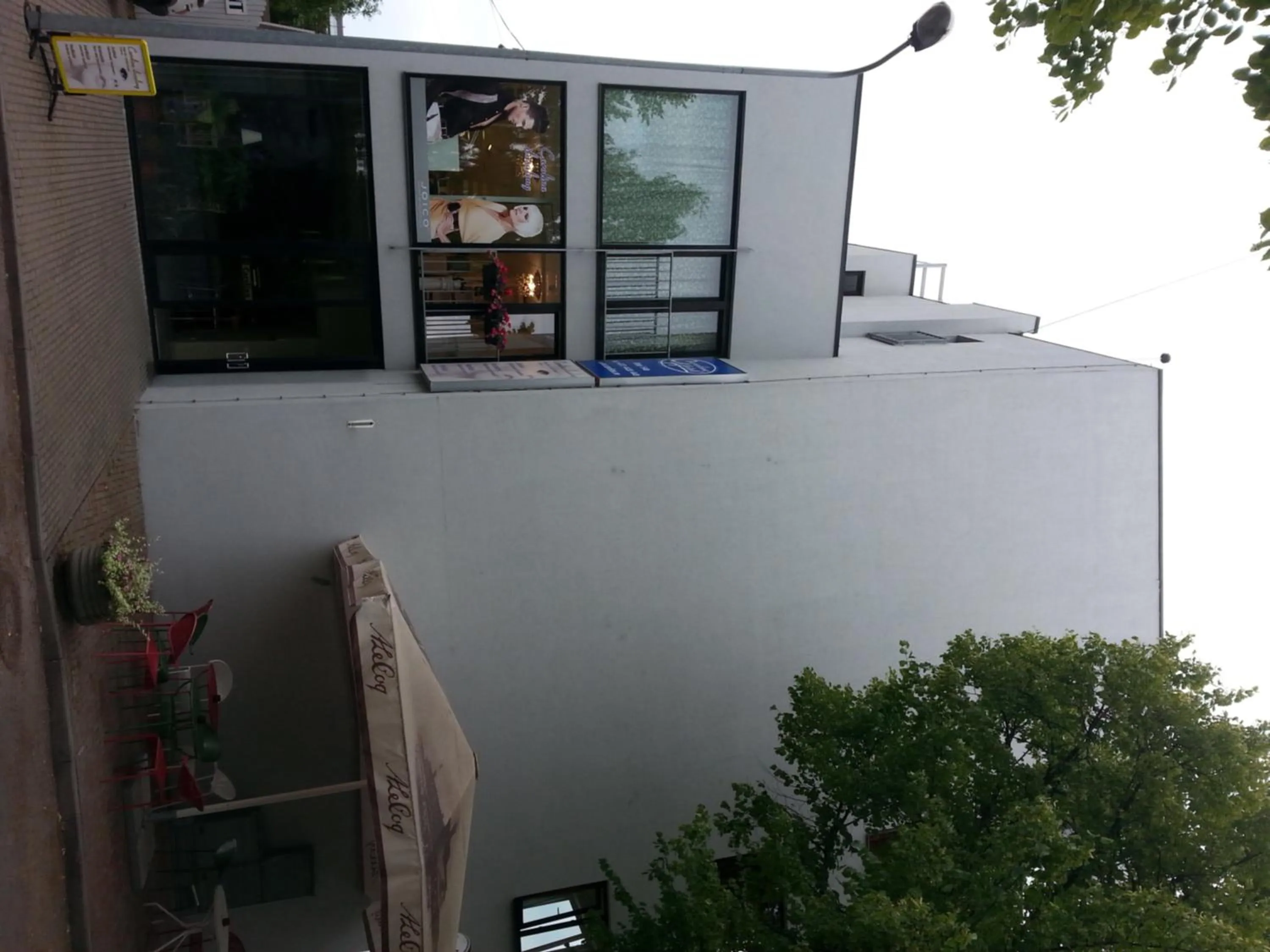 Facade/entrance in Carolina Hotel