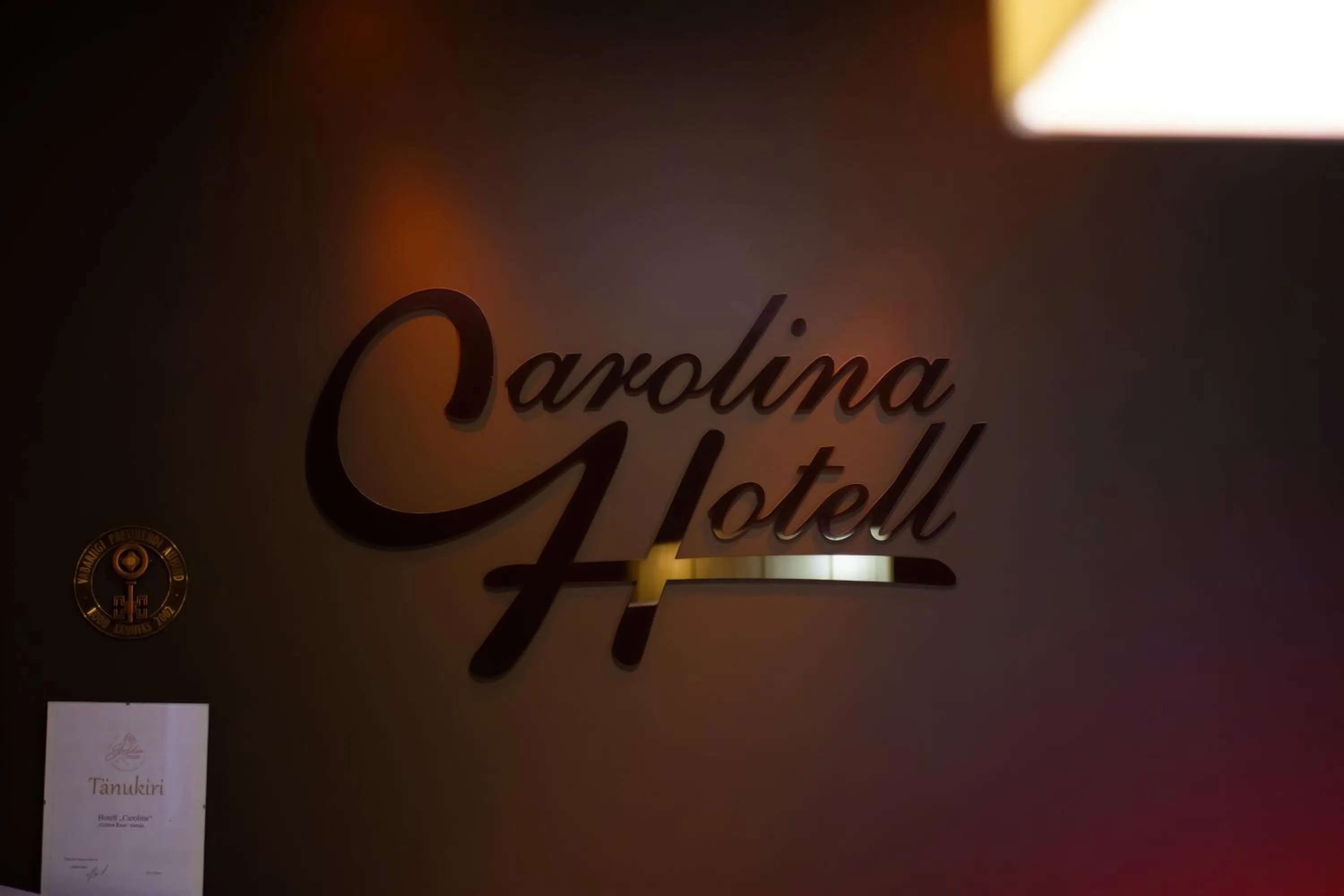 Logo/Certificate/Sign in Carolina Hotel