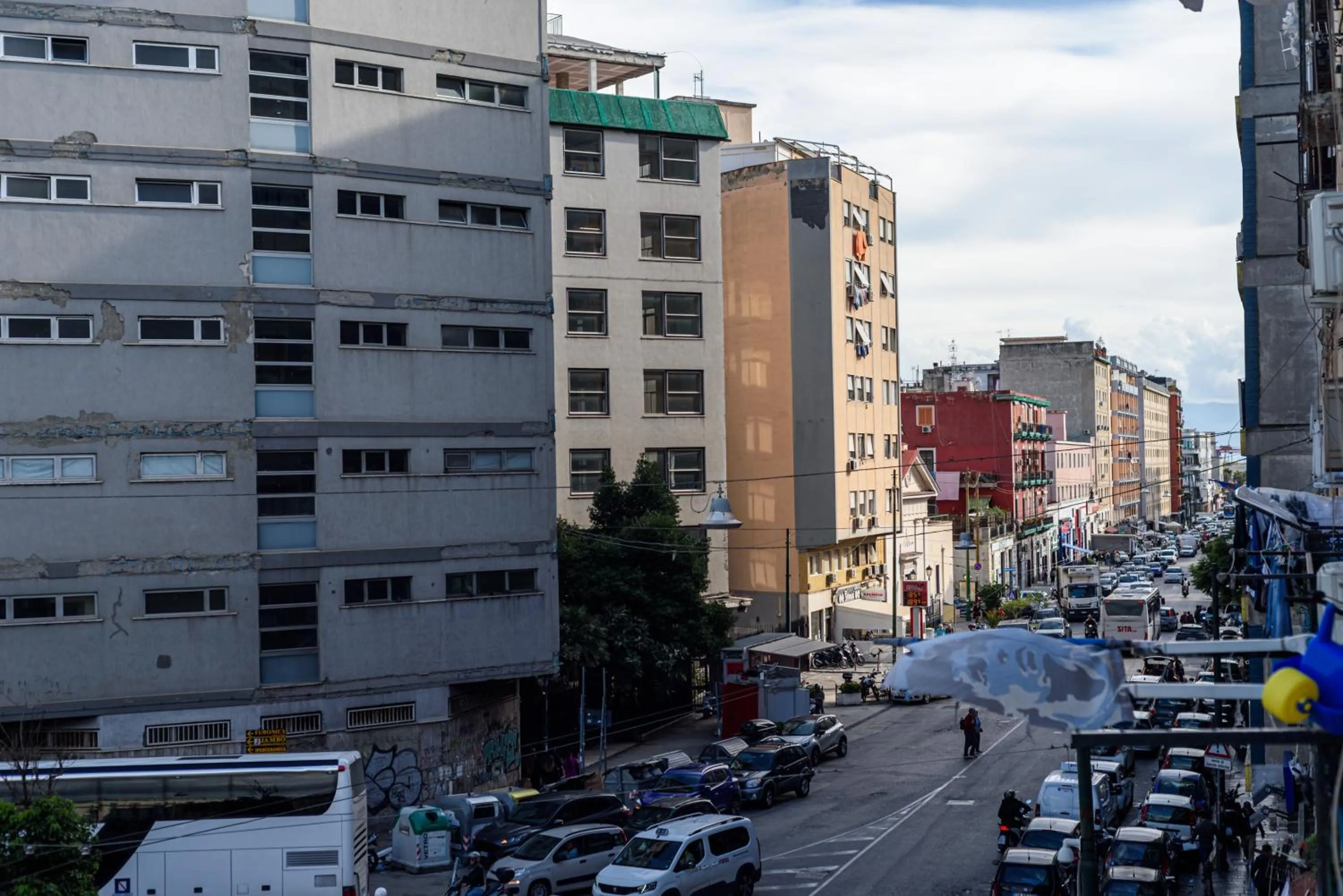 Street view in Napoli Centrale di Fabio e Veronica LT