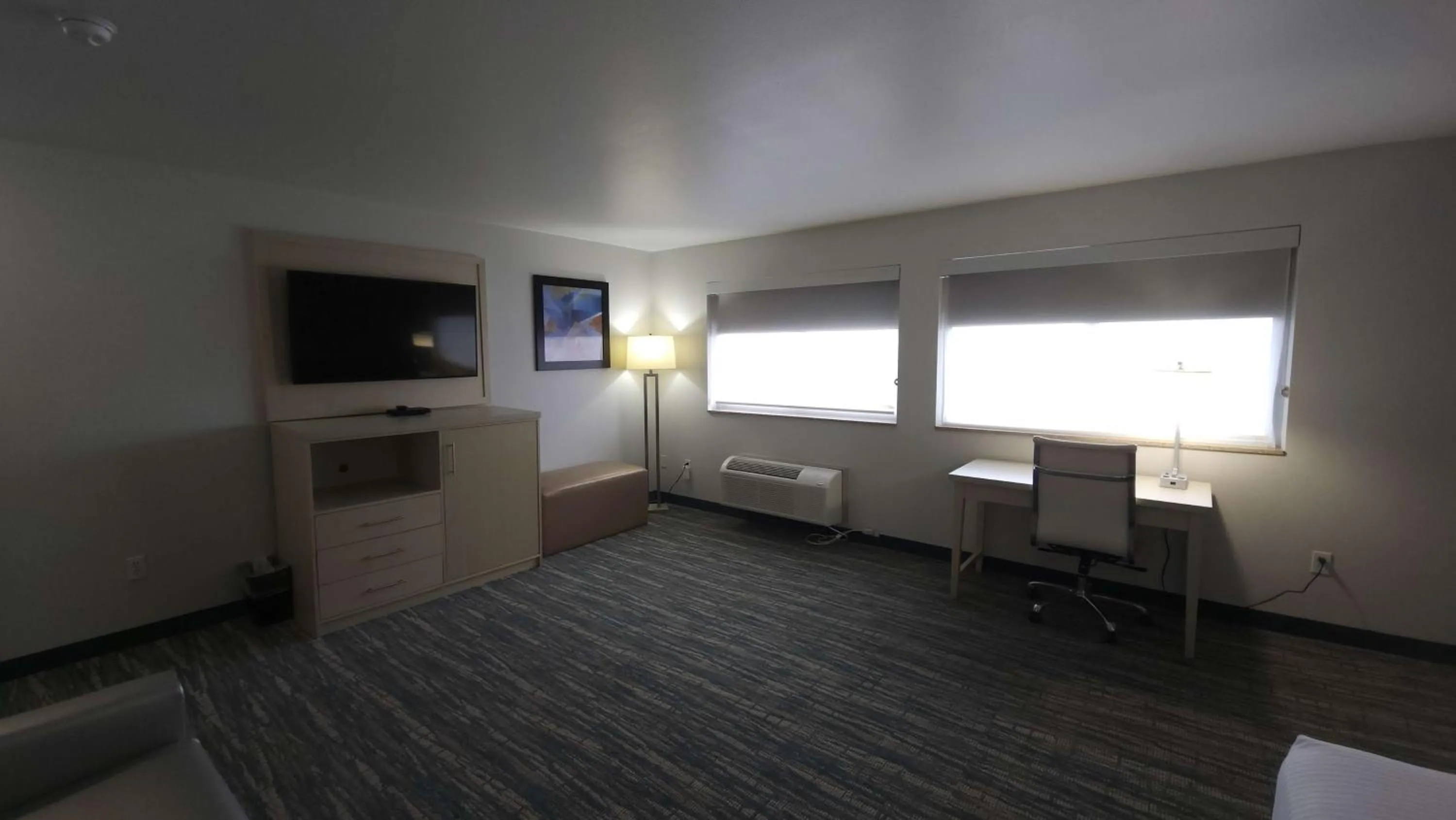 Bedroom in West Valley Inn