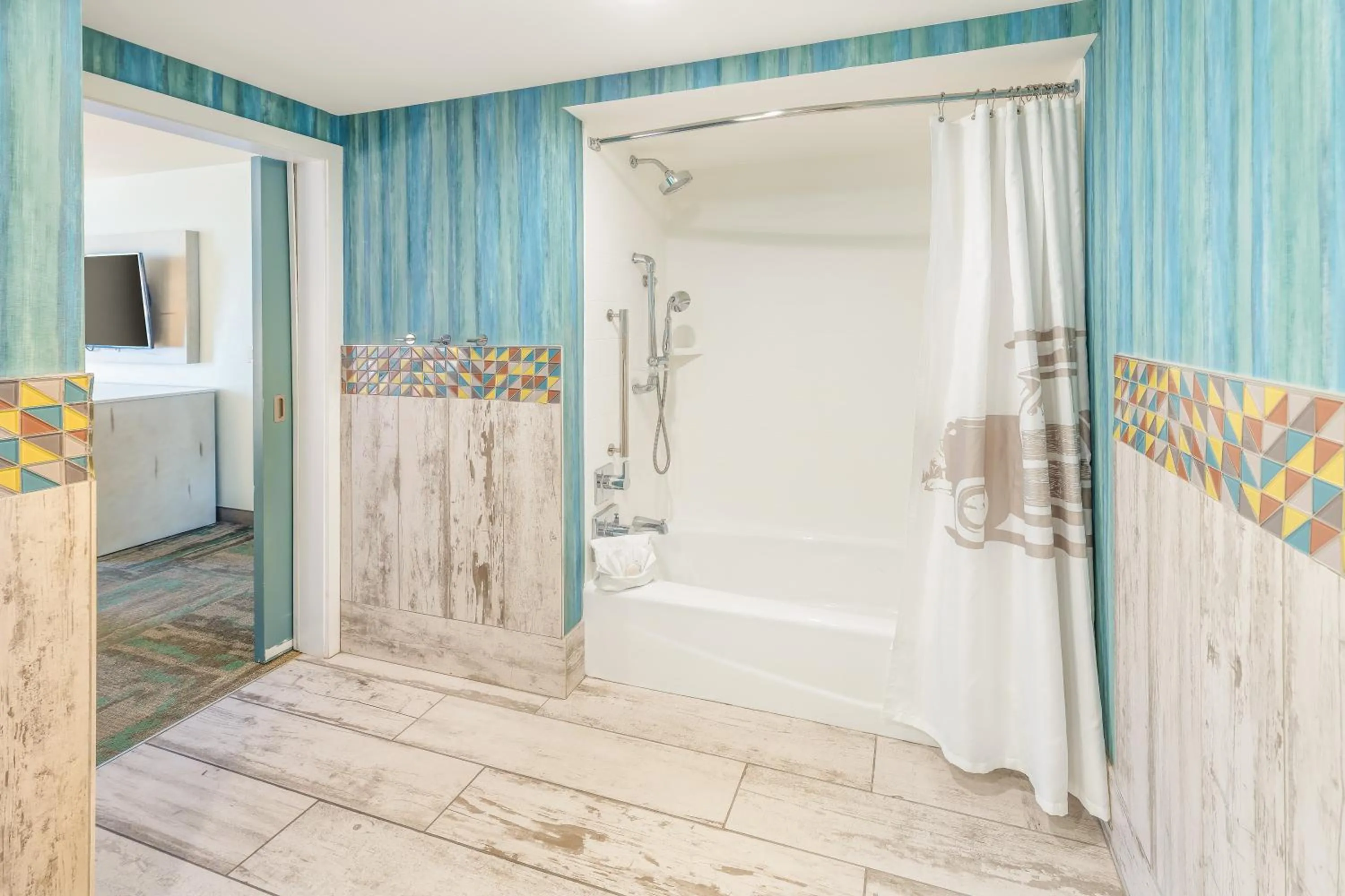 Shower in Margaritaville Island Inn