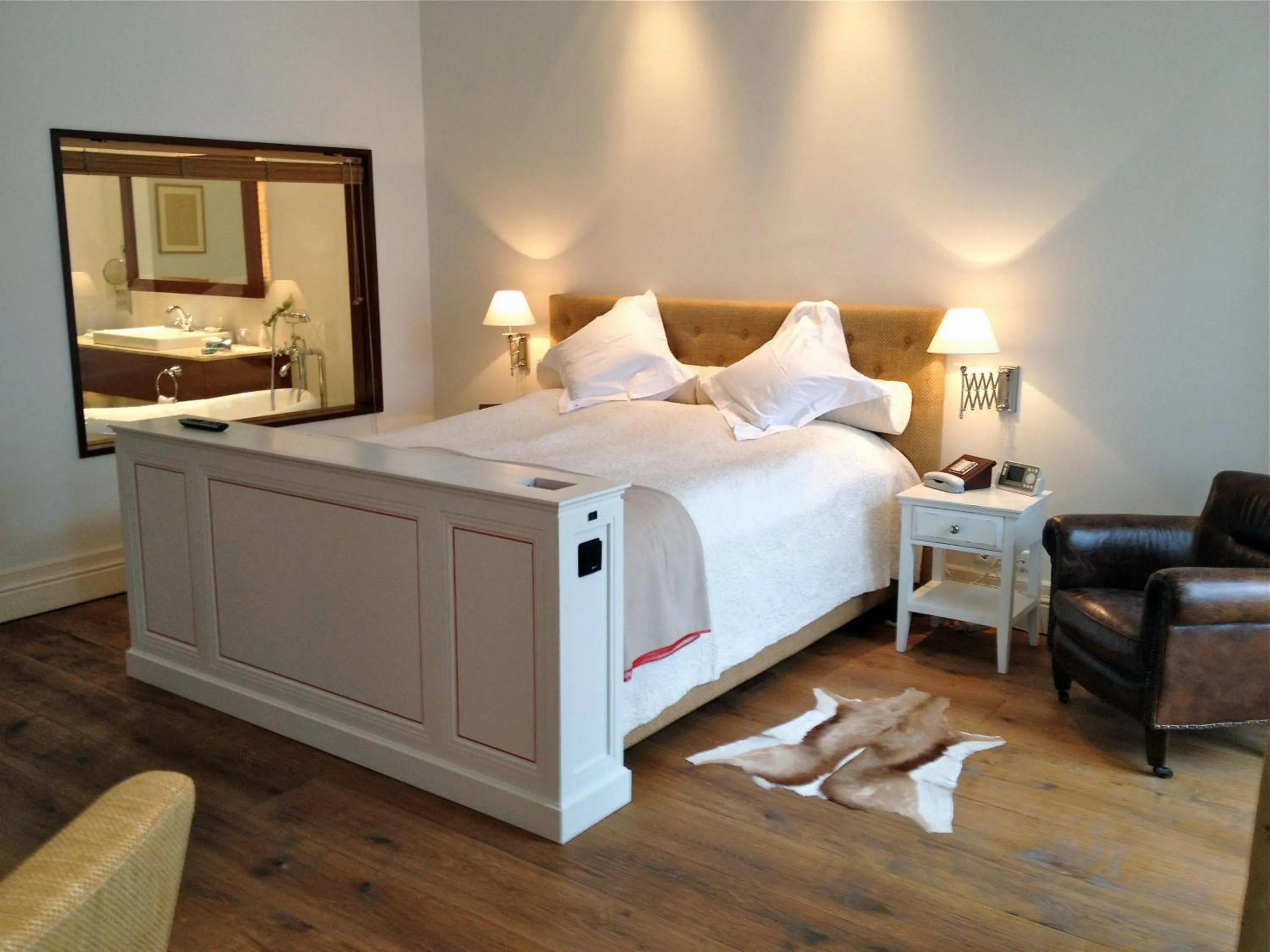 Photo of the whole room in Pädaste Manor