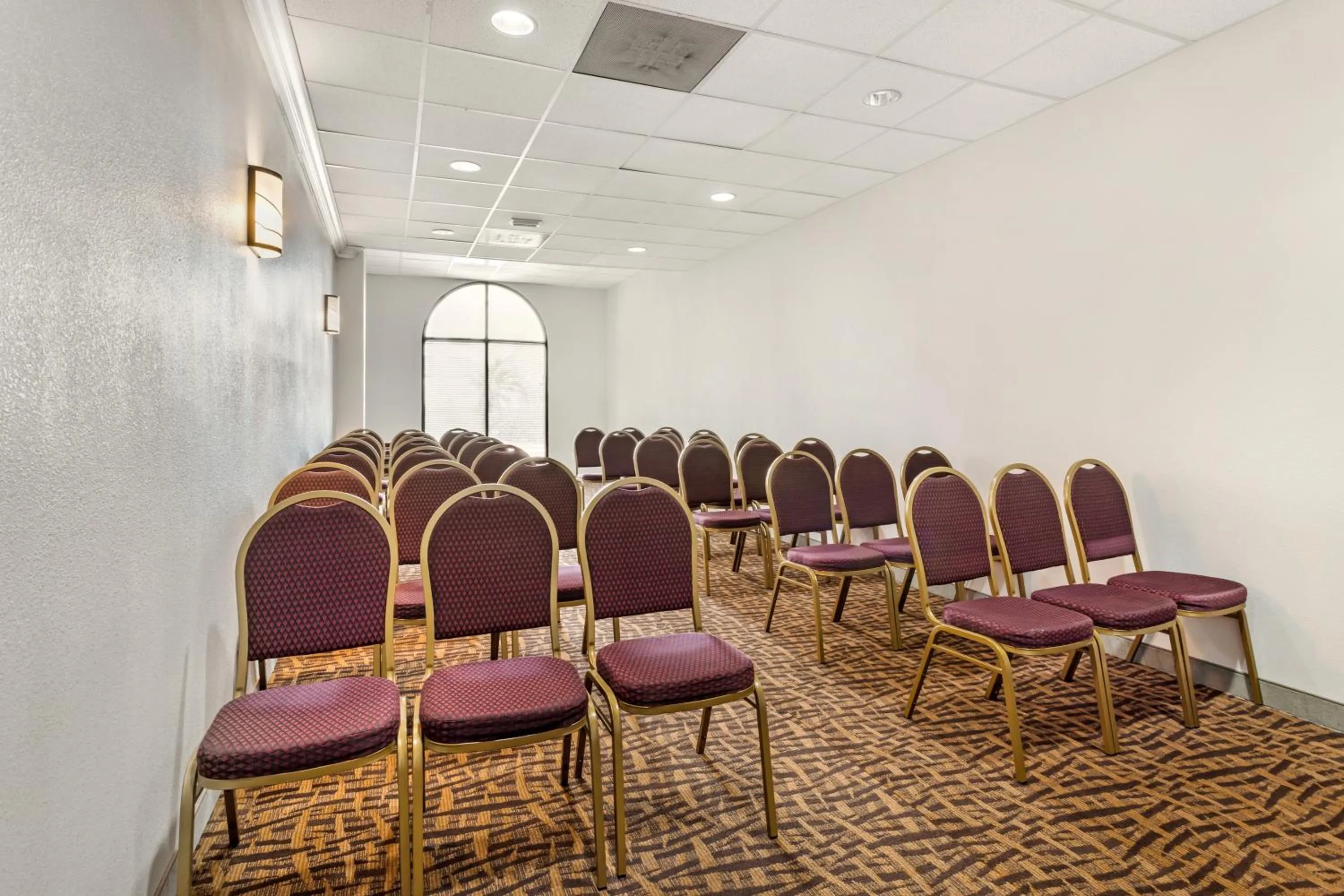Meeting/conference room in Comfort Suites Bush Intercontinental Airport