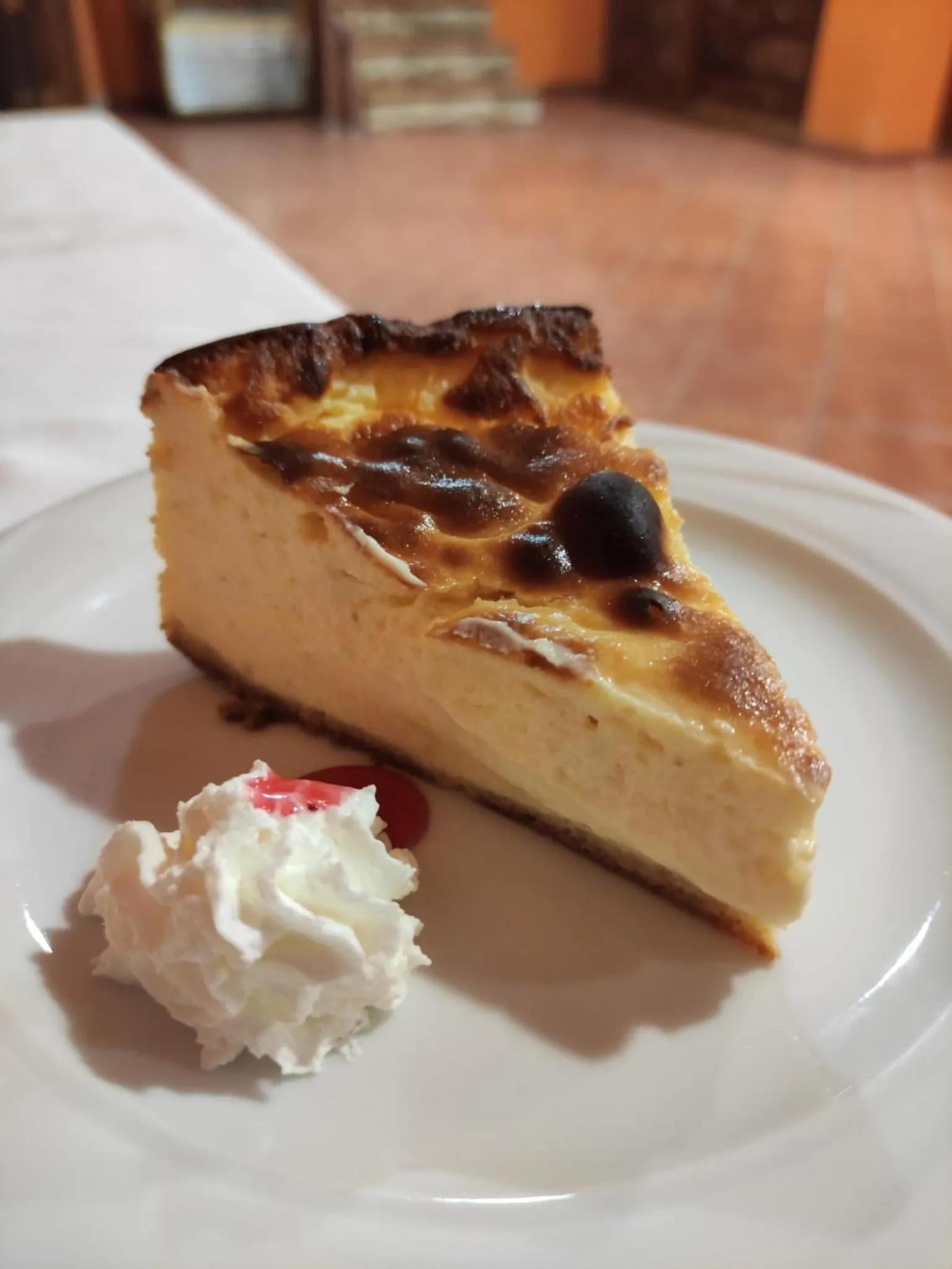 Restaurant/places to eat in Hotel Navarro