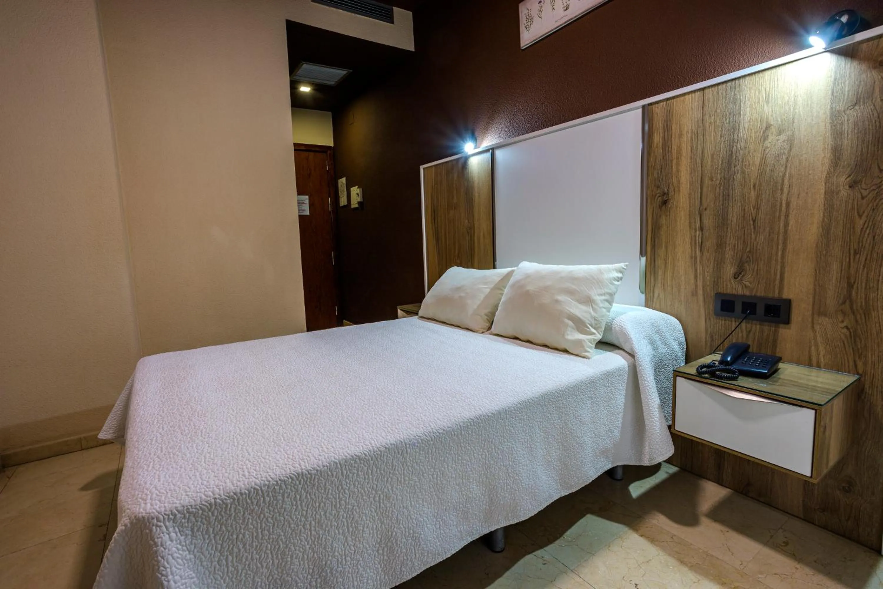 Bedroom, Bed in Hotel Navarro