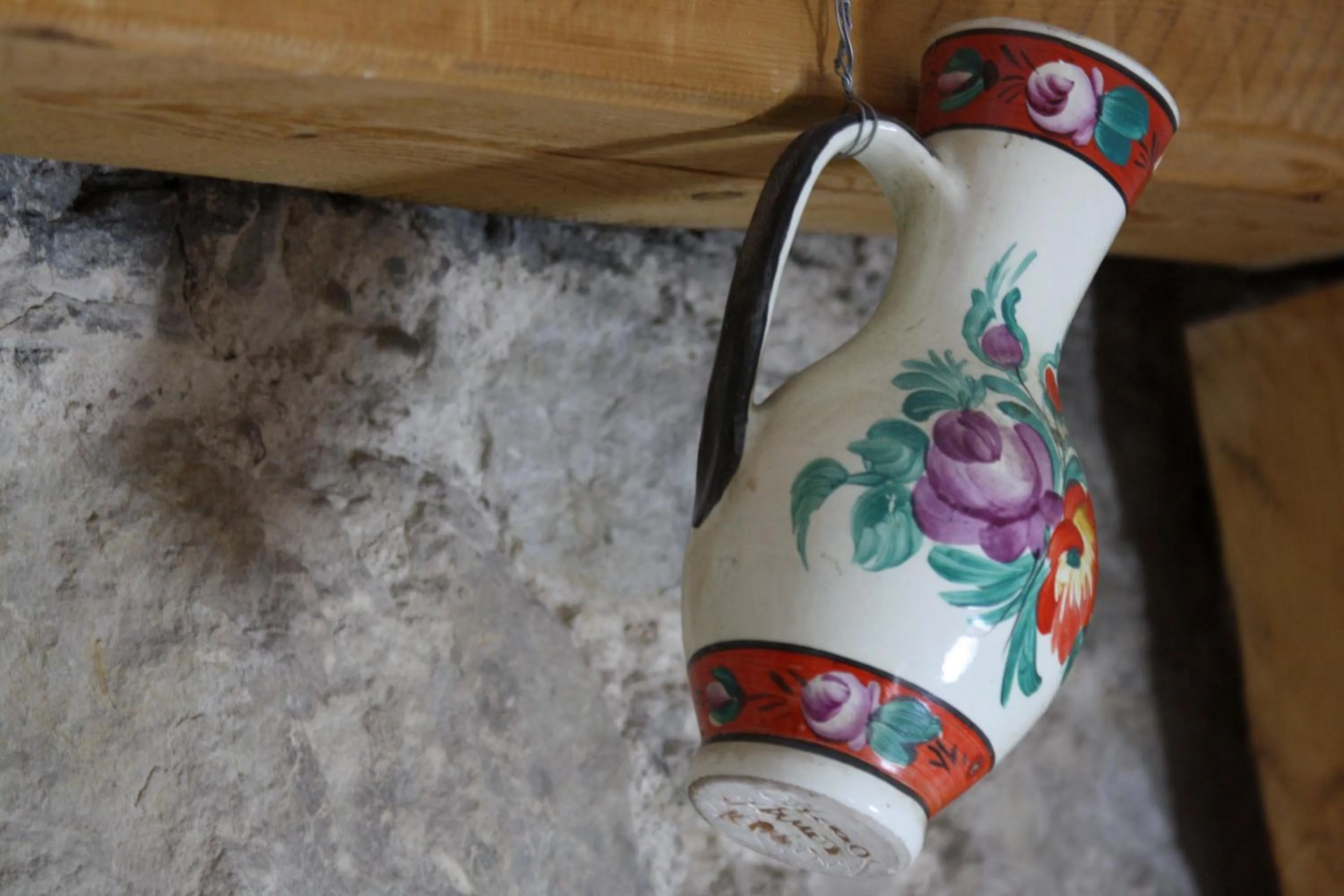 Decorative detail in Retro Hostel