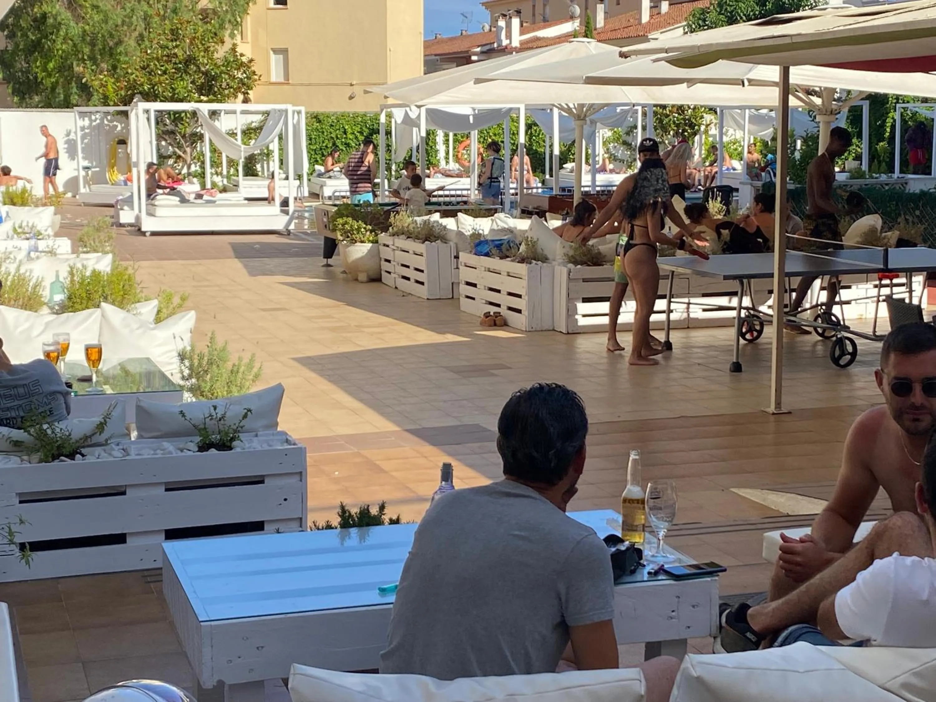 Swimming pool in Hotel Nereida