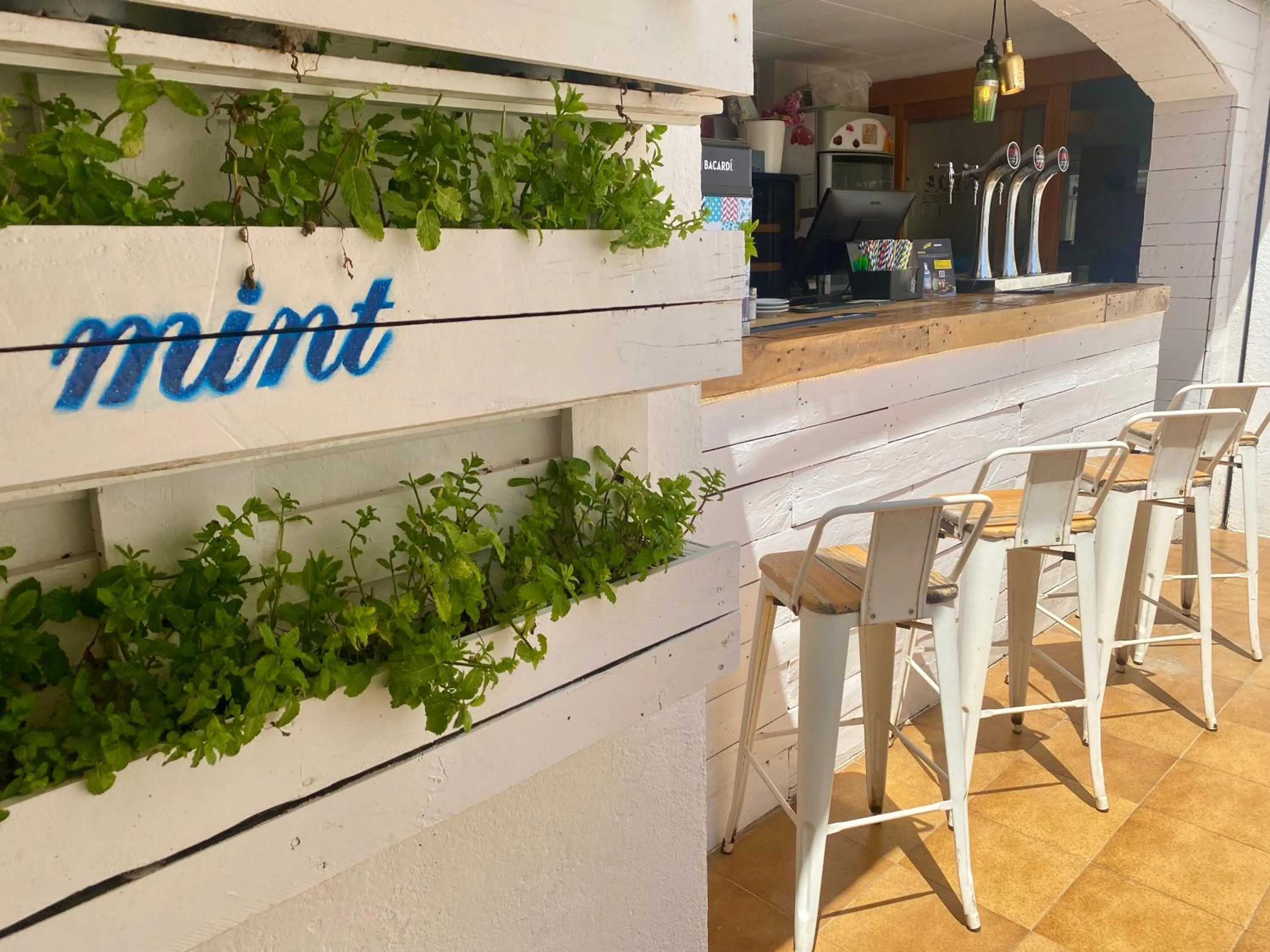 Lounge or bar in Hotel Nereida