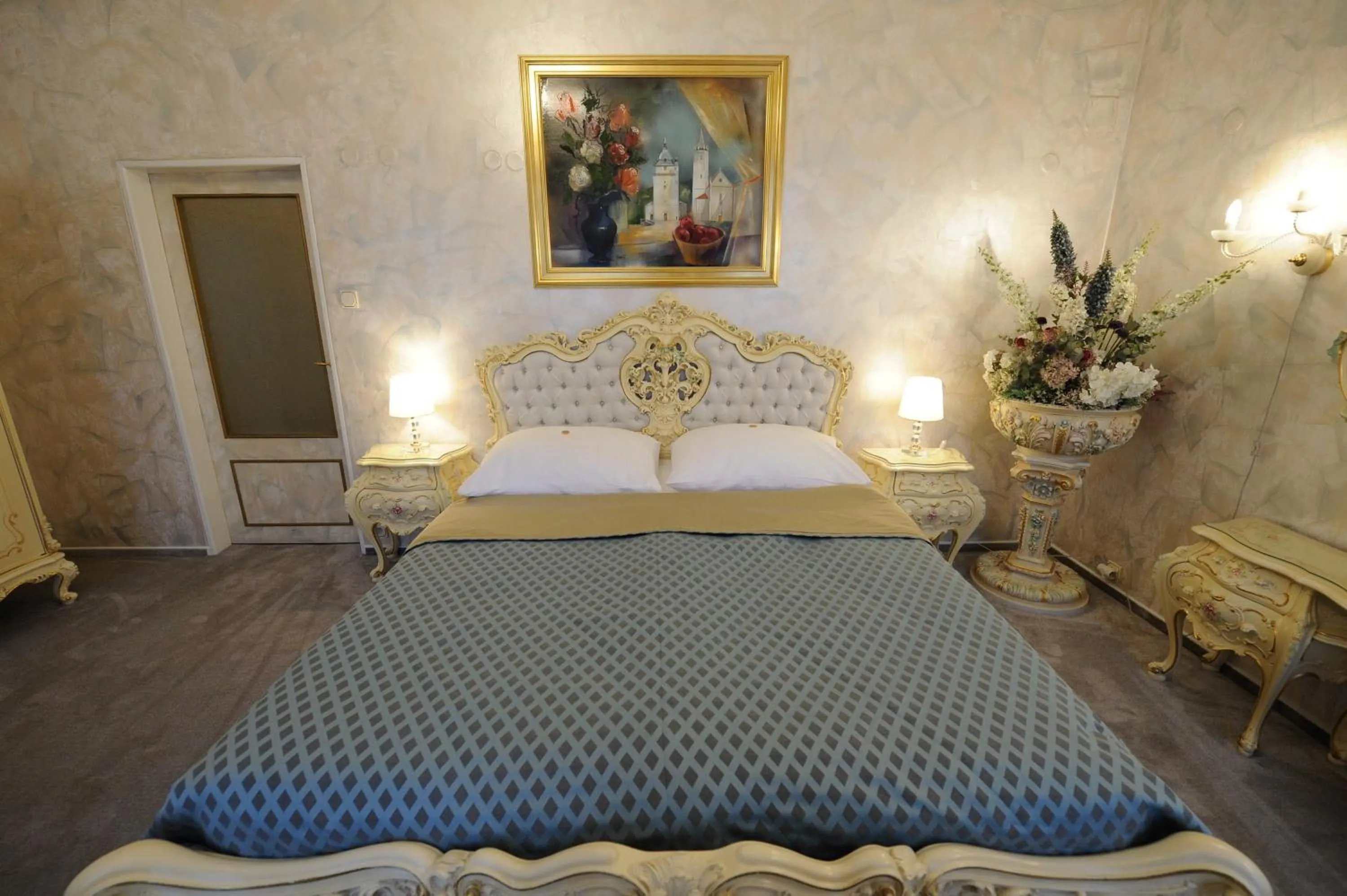 Bed in Hotel Prince de Ligne