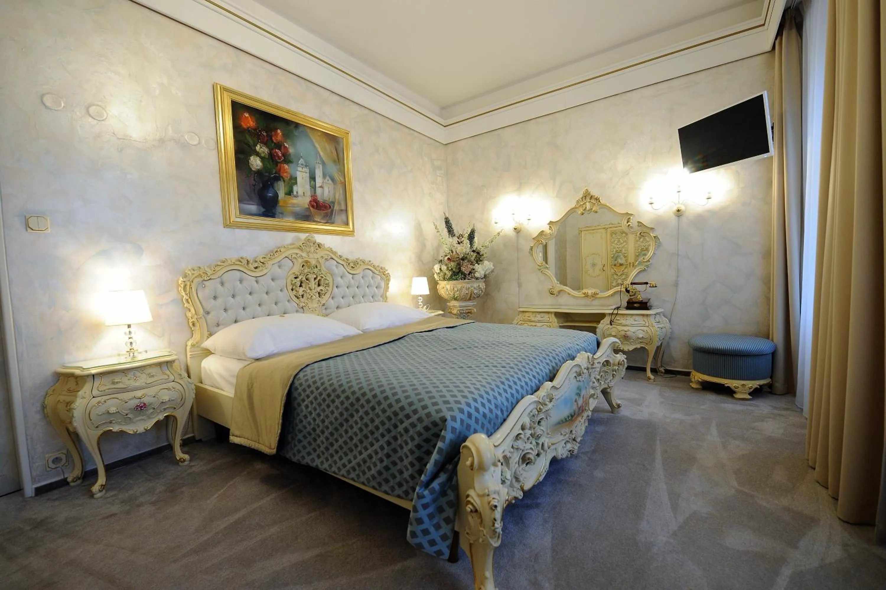 Bed in Hotel Prince de Ligne