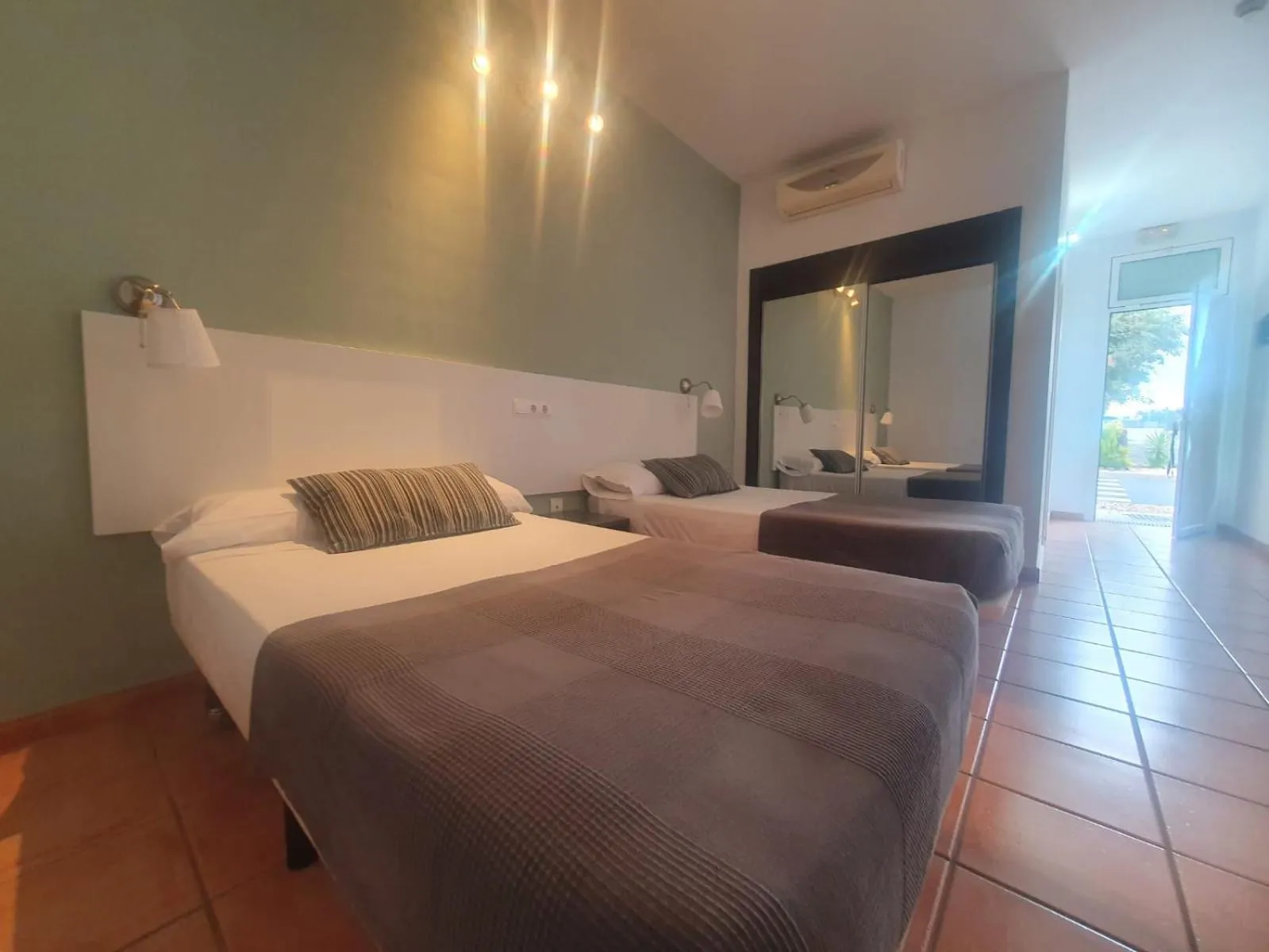 Bed in Hostal Ayamonte Los Mellizos