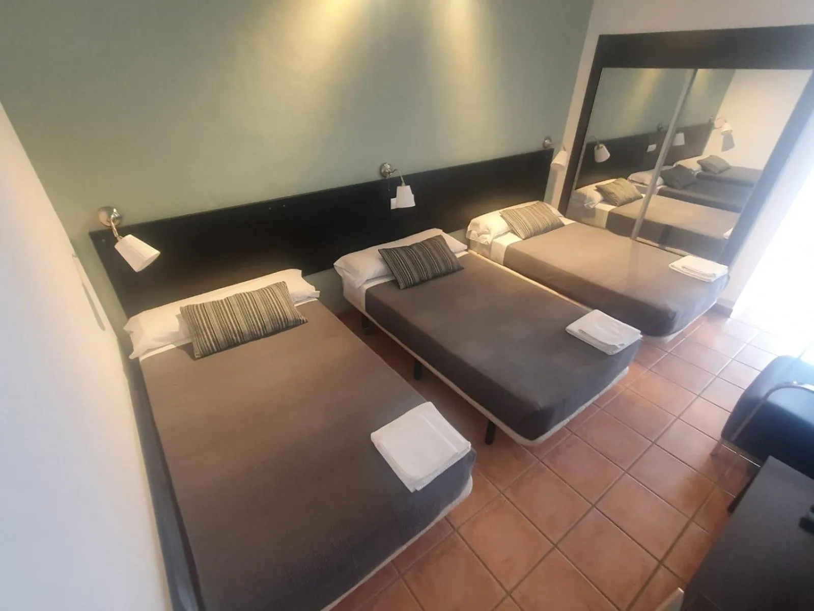 Bed in Hostal Ayamonte Los Mellizos