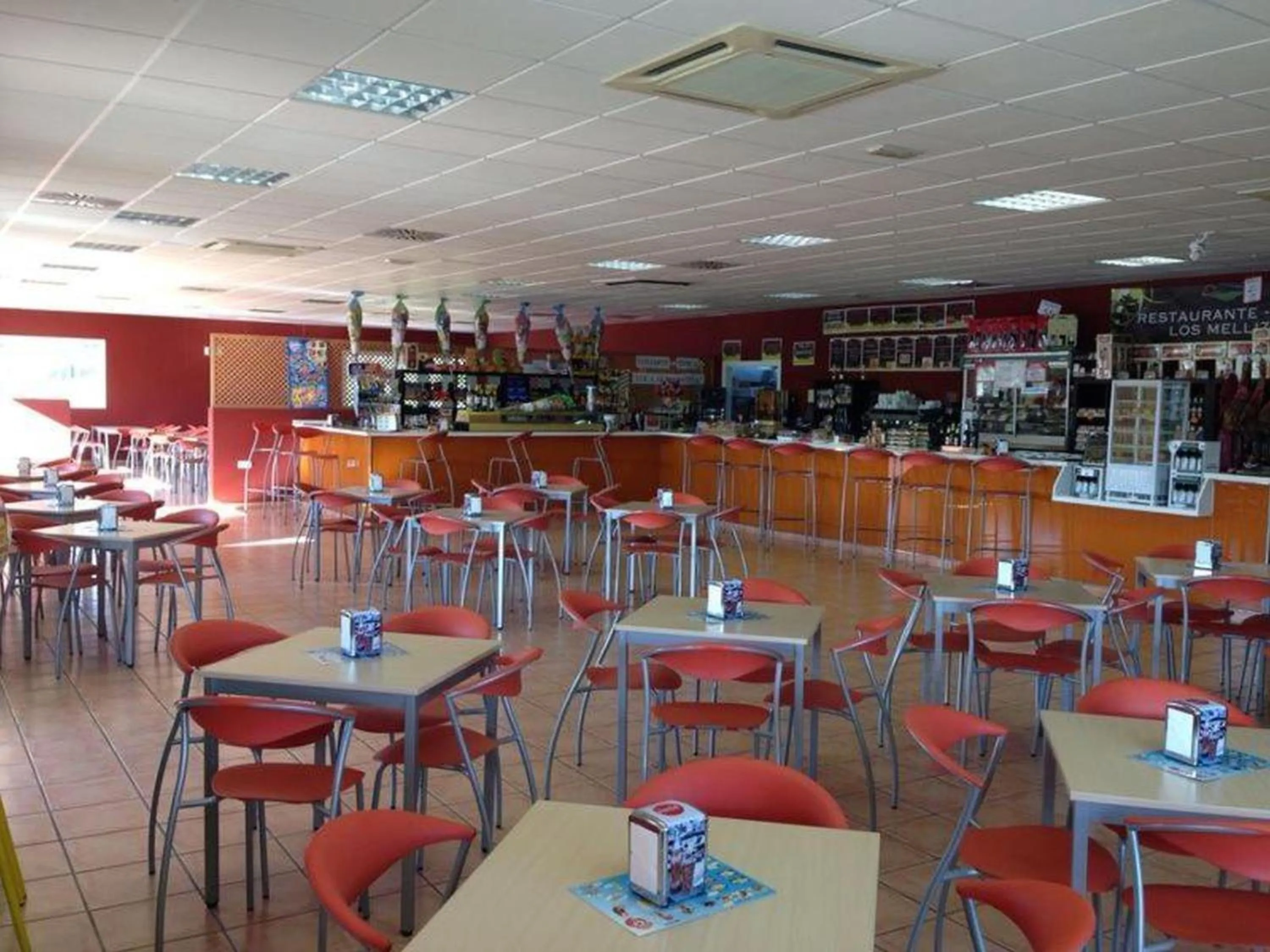 Restaurant/places to eat in Hostal Ayamonte Los Mellizos