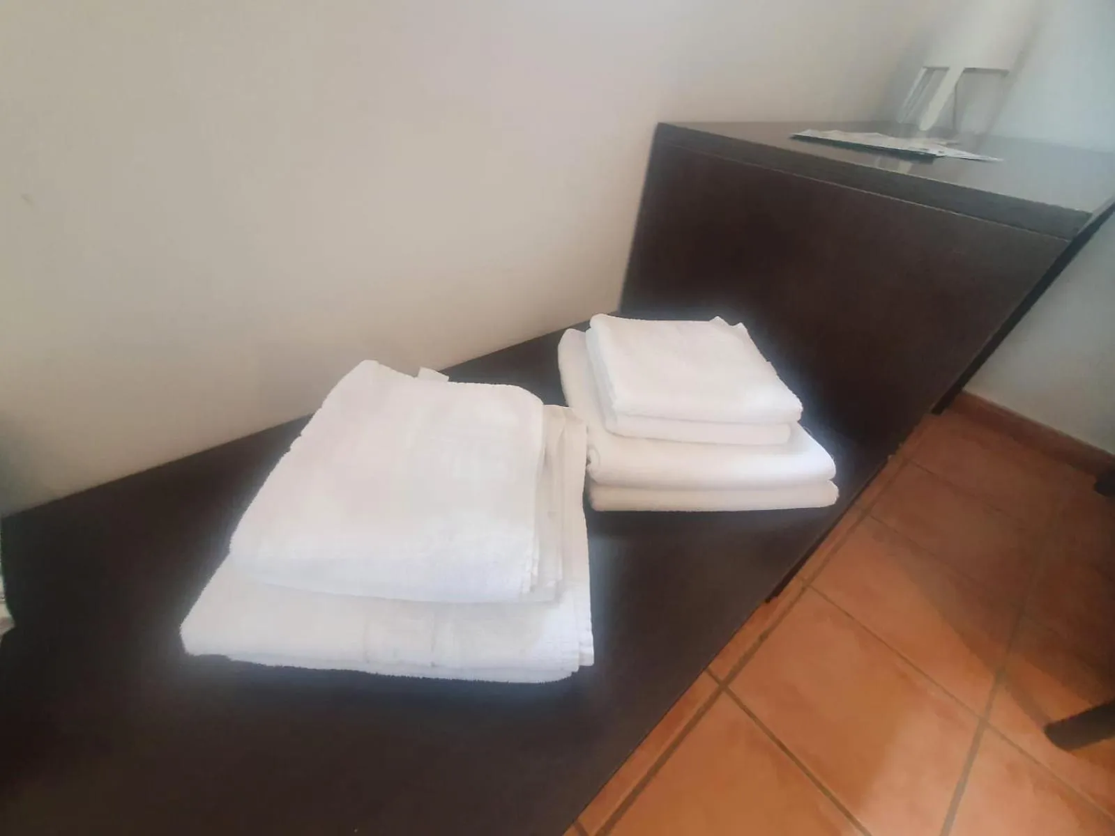 towels in Hostal Ayamonte Los Mellizos