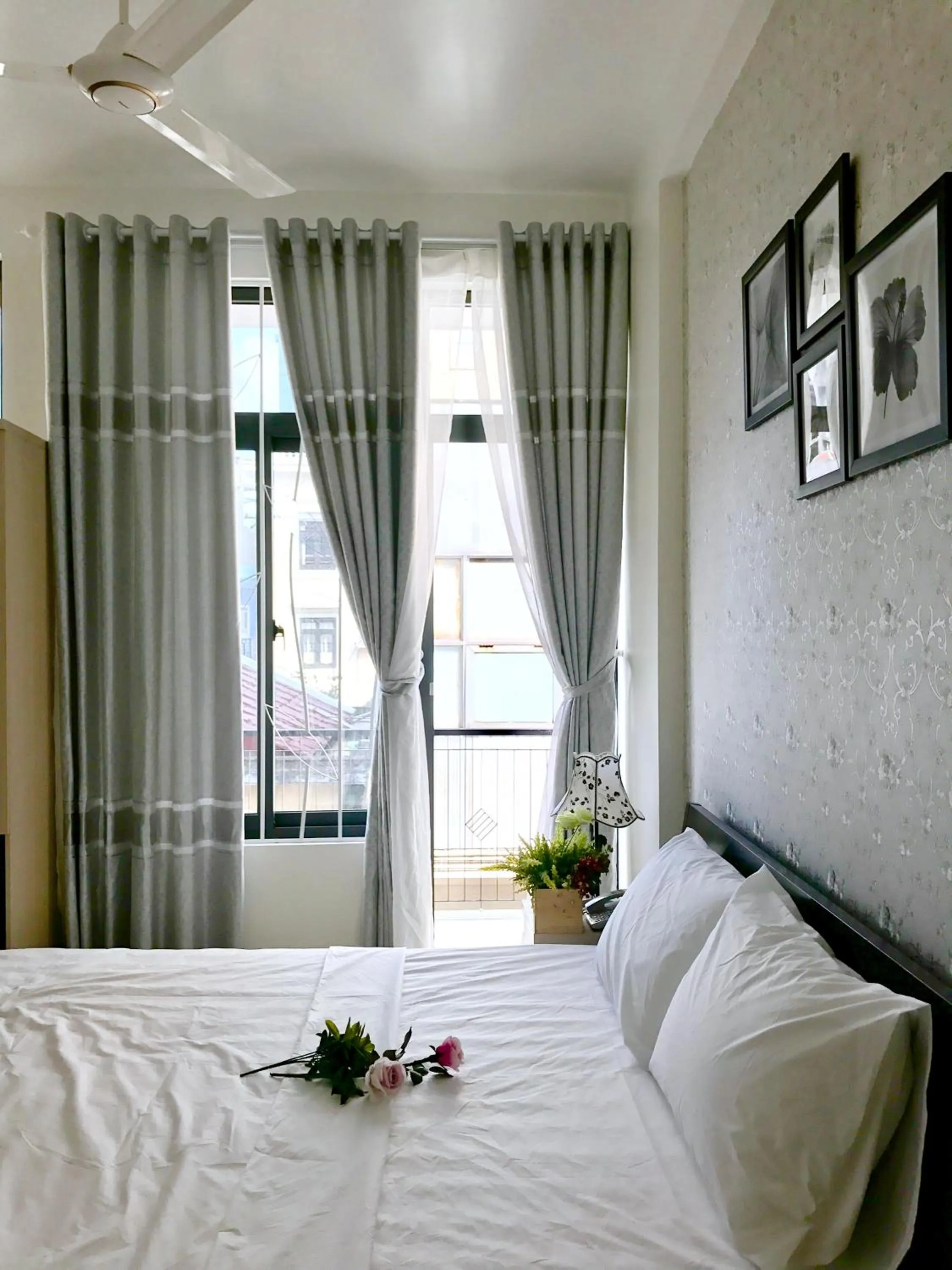 Communal lounge/ TV room, Bed in Tin Tin Hue Hostel